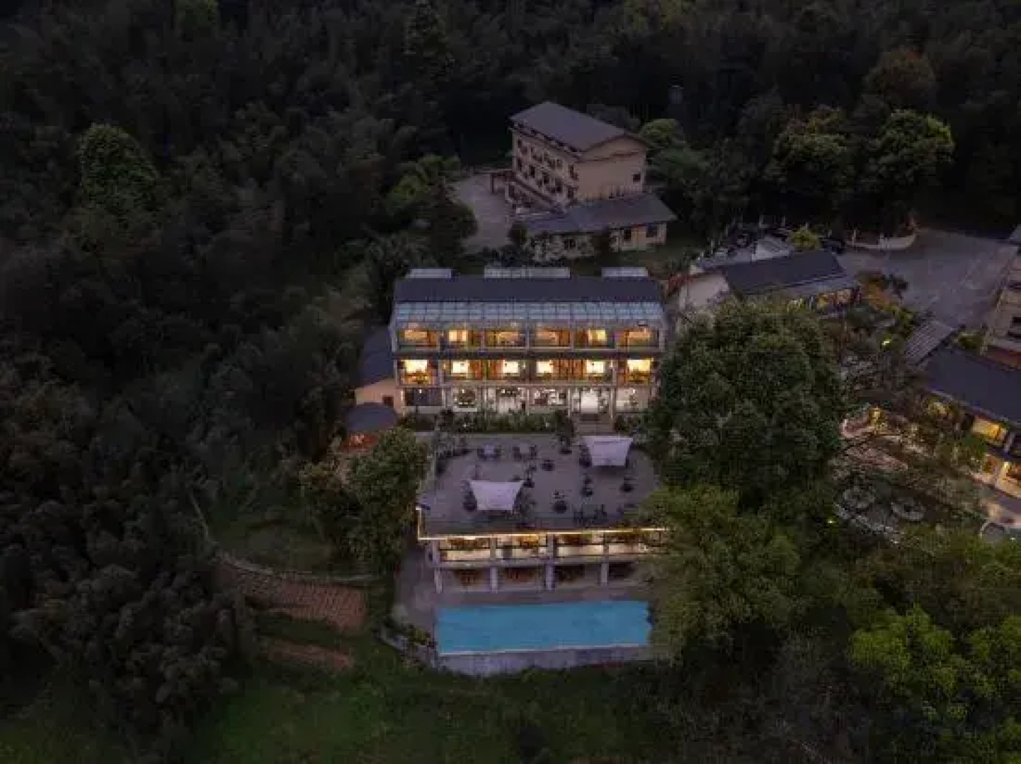 Qiannan Bamboo Sea Yanqi. Private Tang Homestay