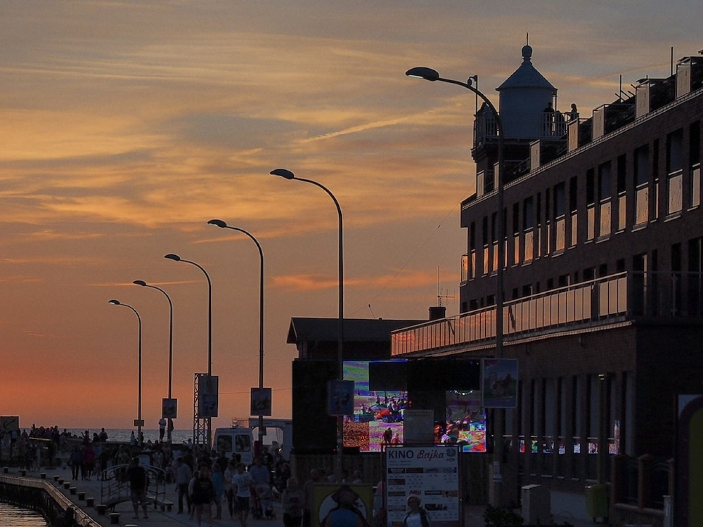 Cozy Cottage in Domaslawice With Swimming Pool