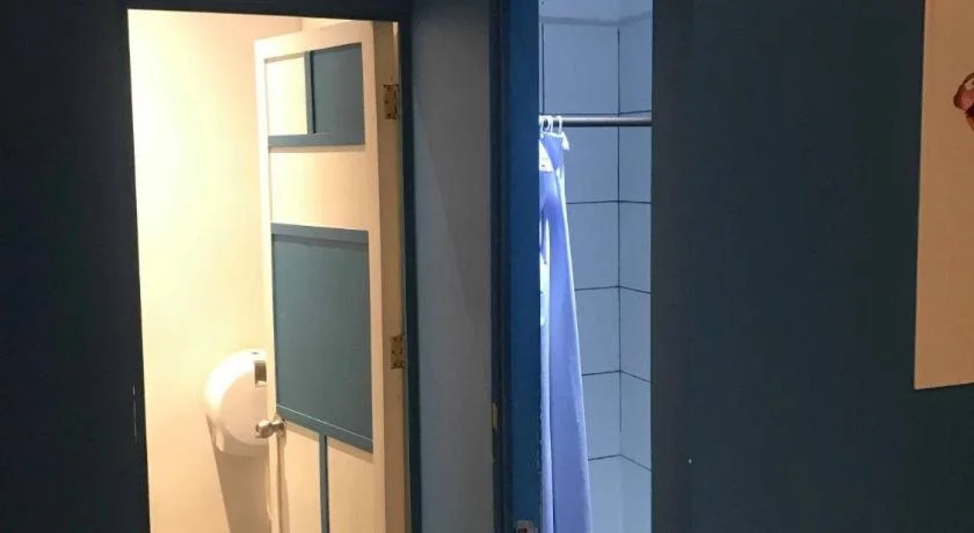 Bauhouse Hostel