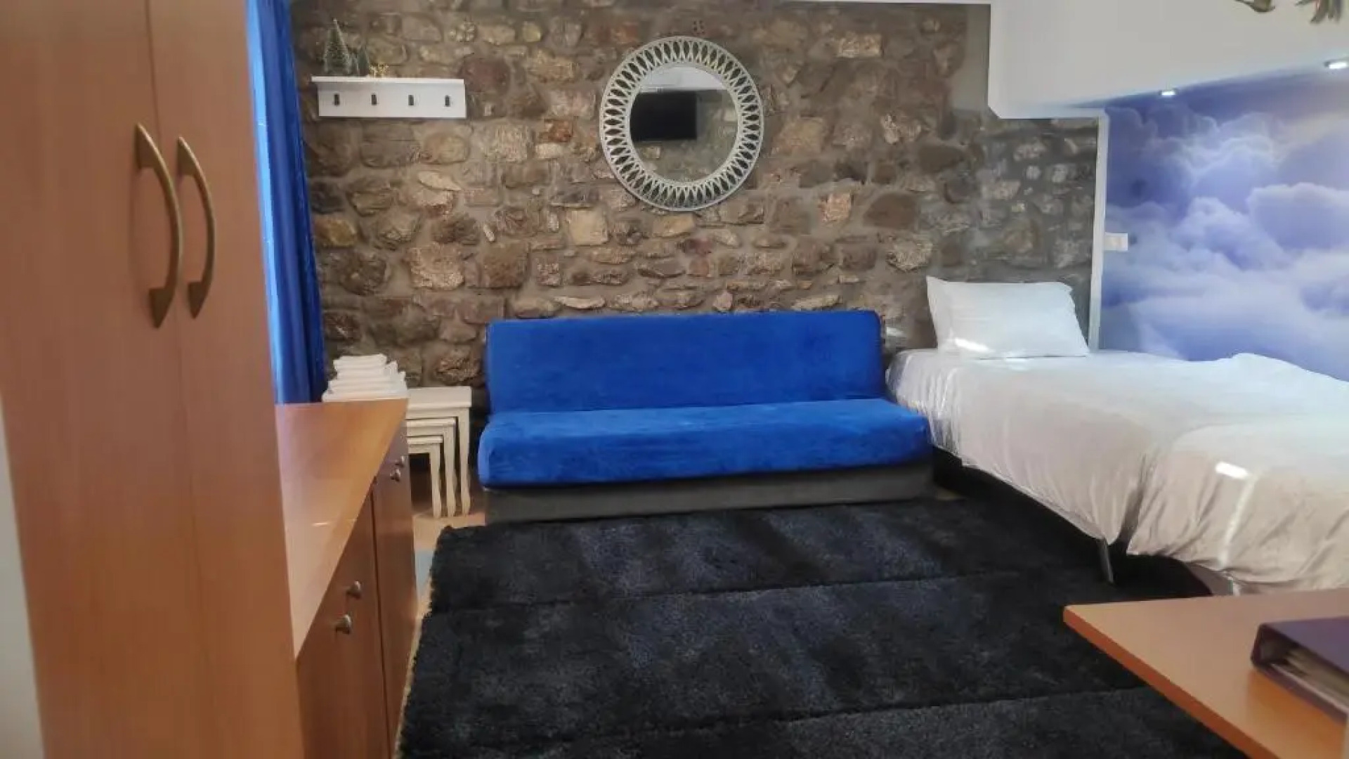 Naupactus unique harbor apartment in a stone house!