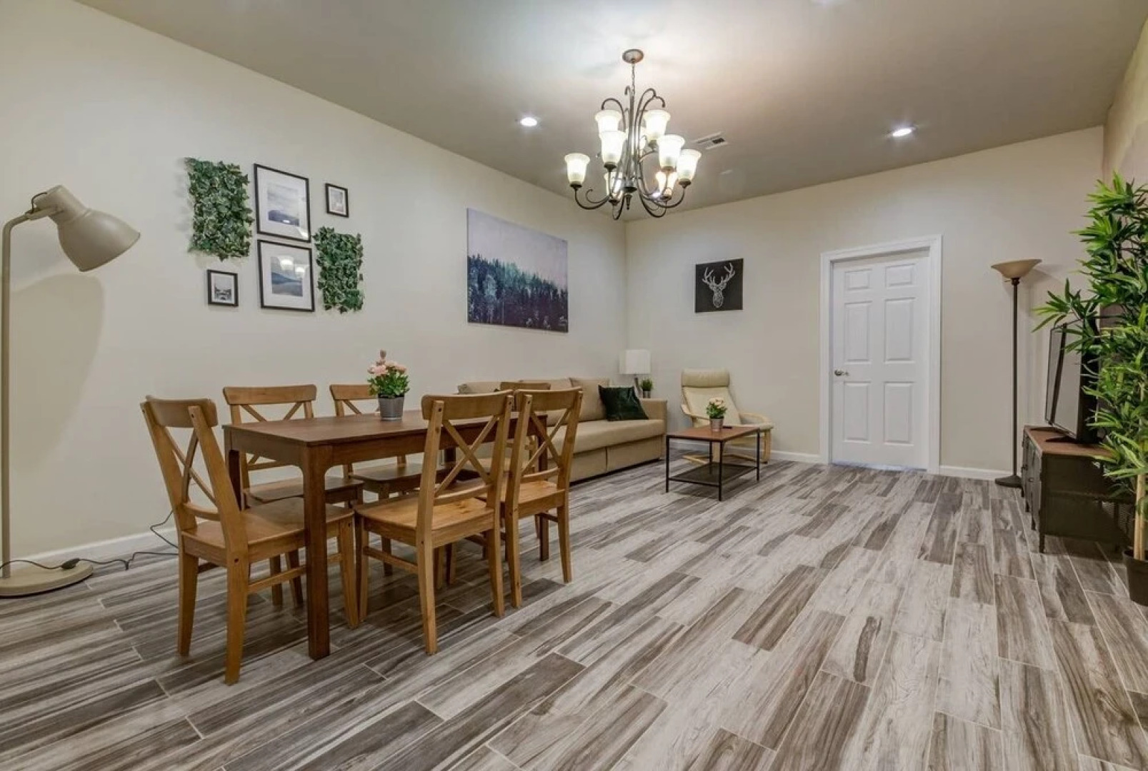 Huge 2 condos by JSQ Path 15 Mins to NYC