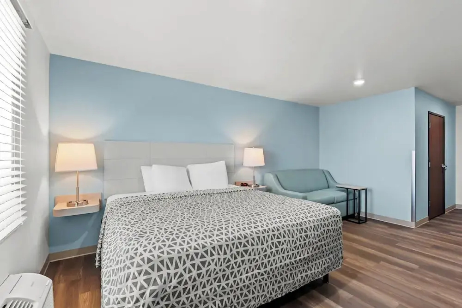 Woodspring Suites Coralville Iowa City