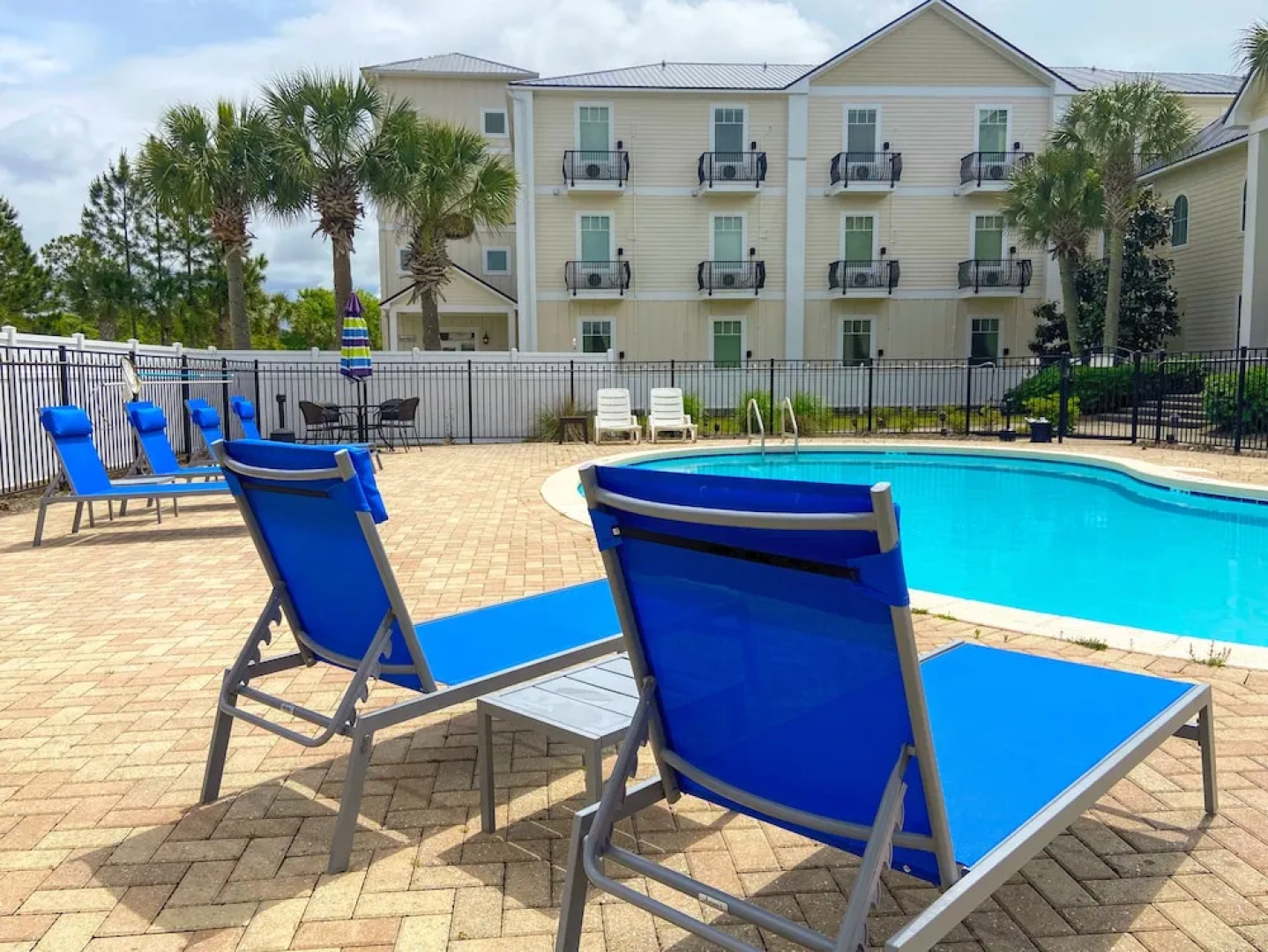 30 A Suites