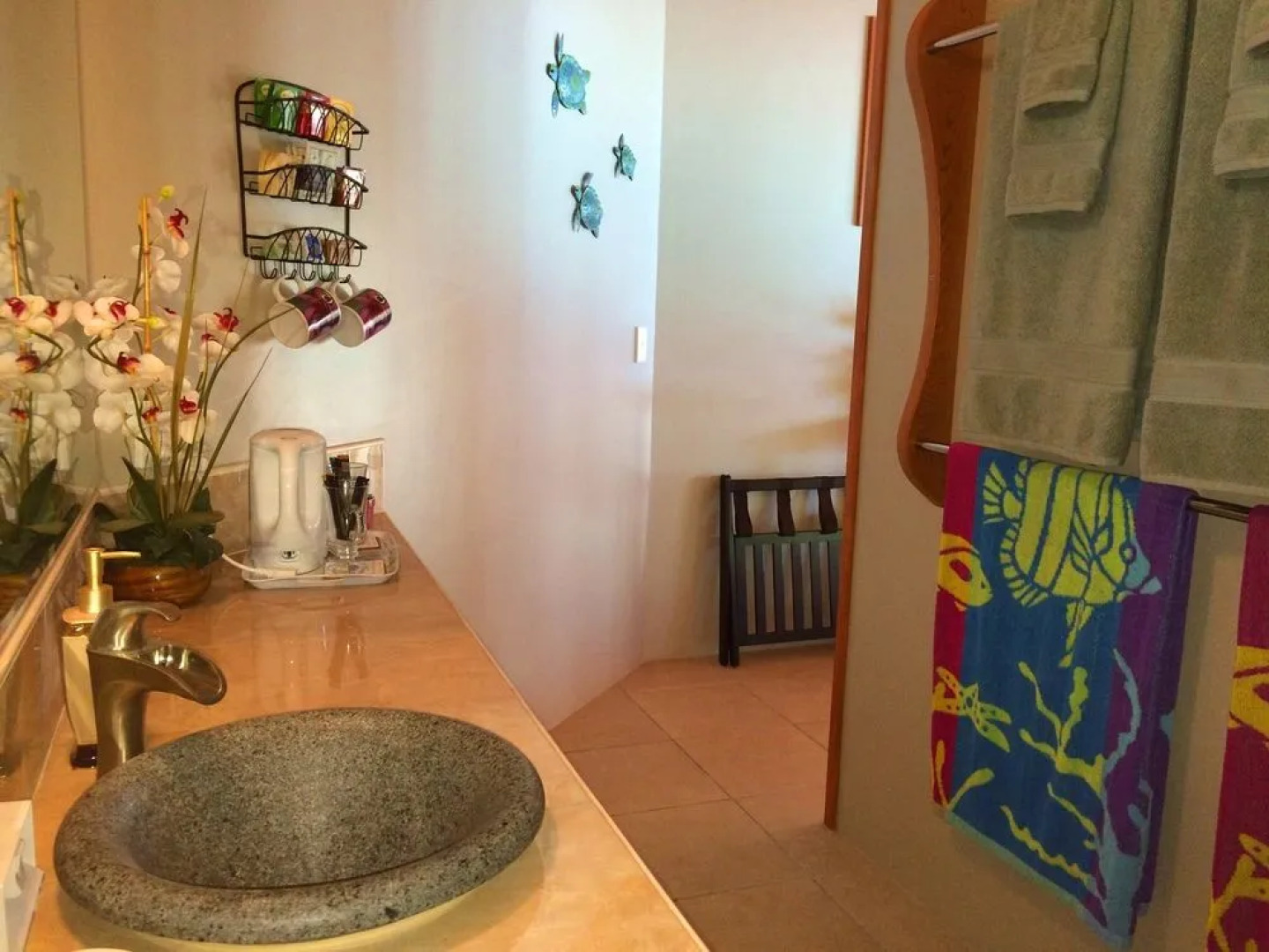 Sunrise Beach Cabanas Eco-Resort