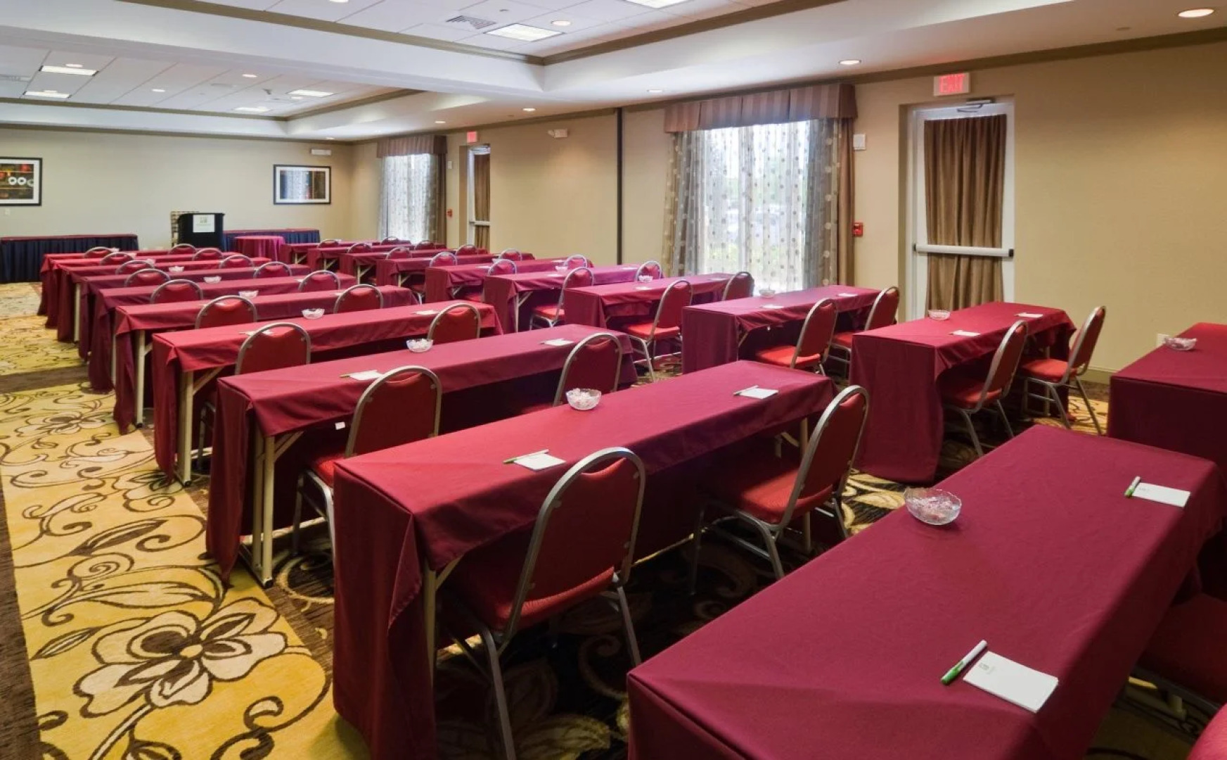 Crowne Plaza Ft. Myers Gulf Coast by IHG