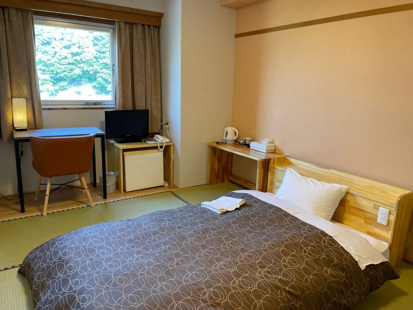 L and L Hotel Senryu