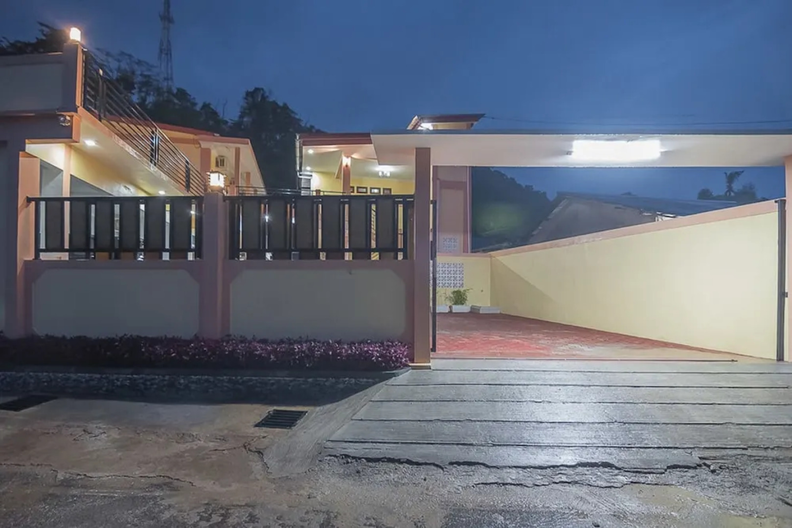 RedDoorz near RSUD Dr. Abdul Aziz