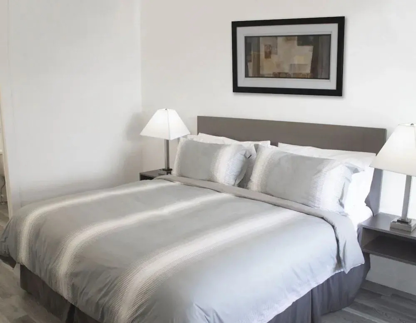 Bowmanville Marina Inn & Suites