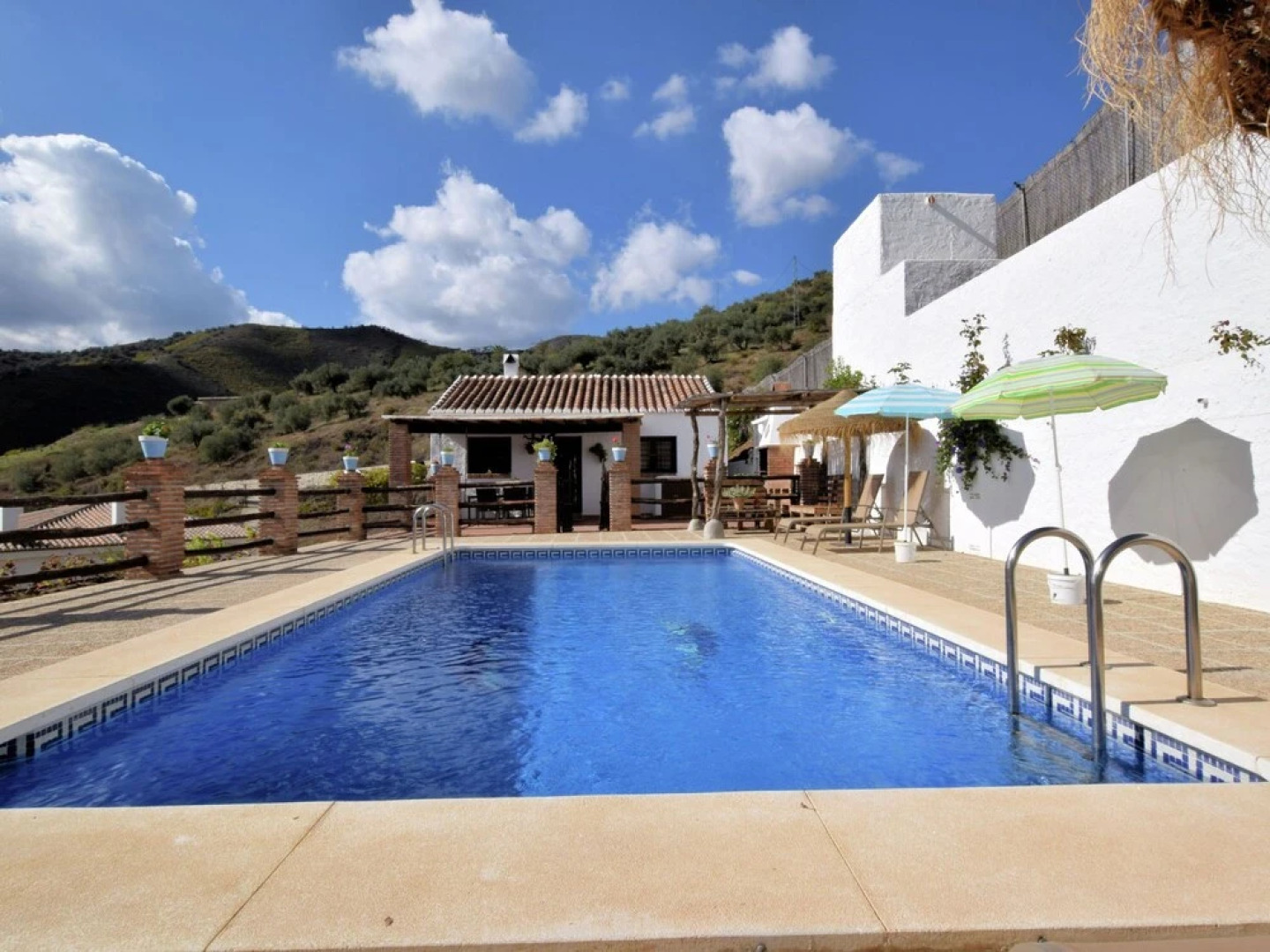 Cozy Cottage in El Borge With Private Pool