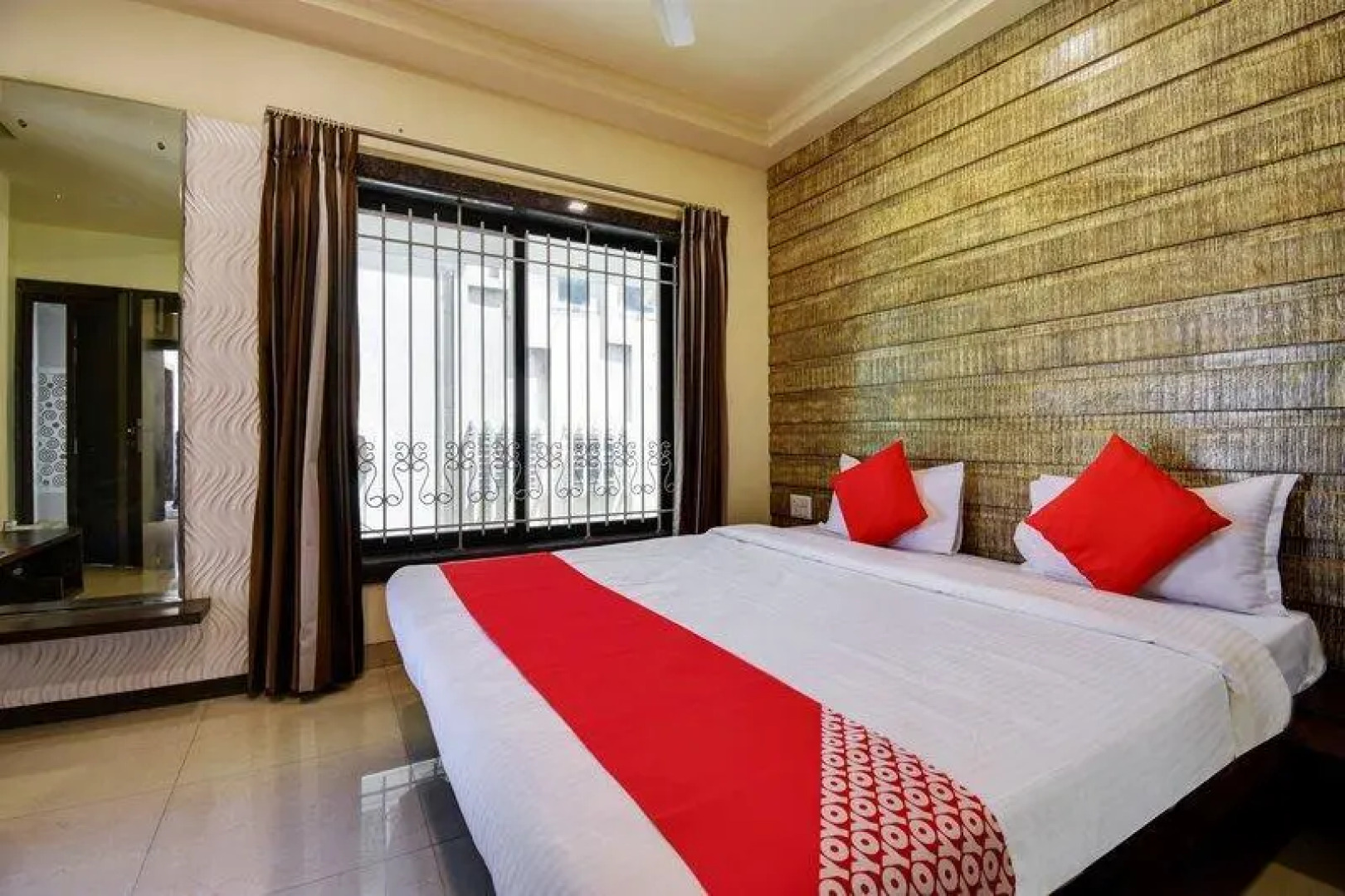 OYO 42018 Sweet Home Residency