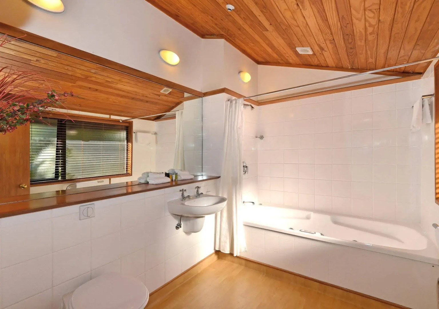 Riverside Hotel Marlborough