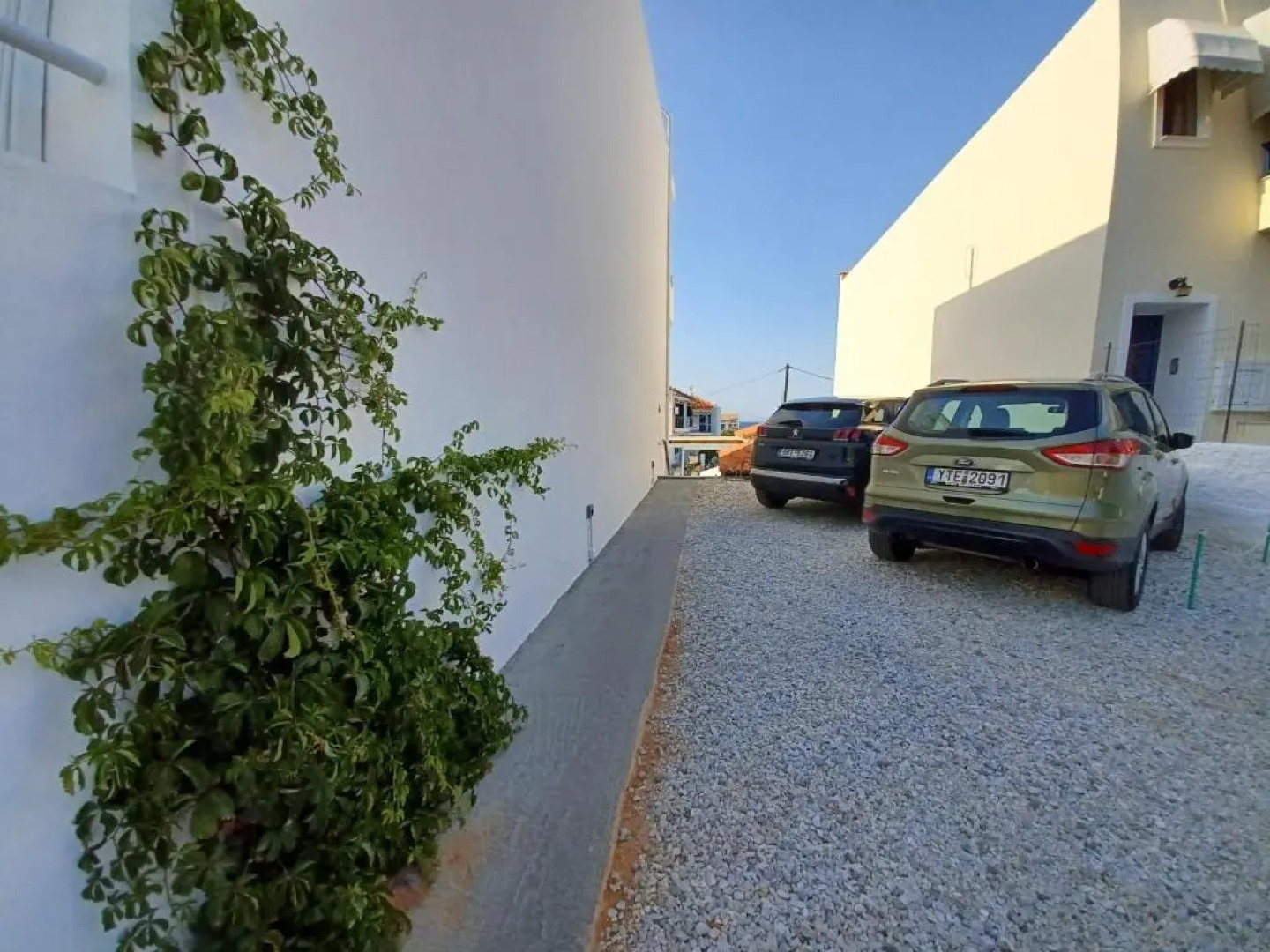 Koukounari Apartments