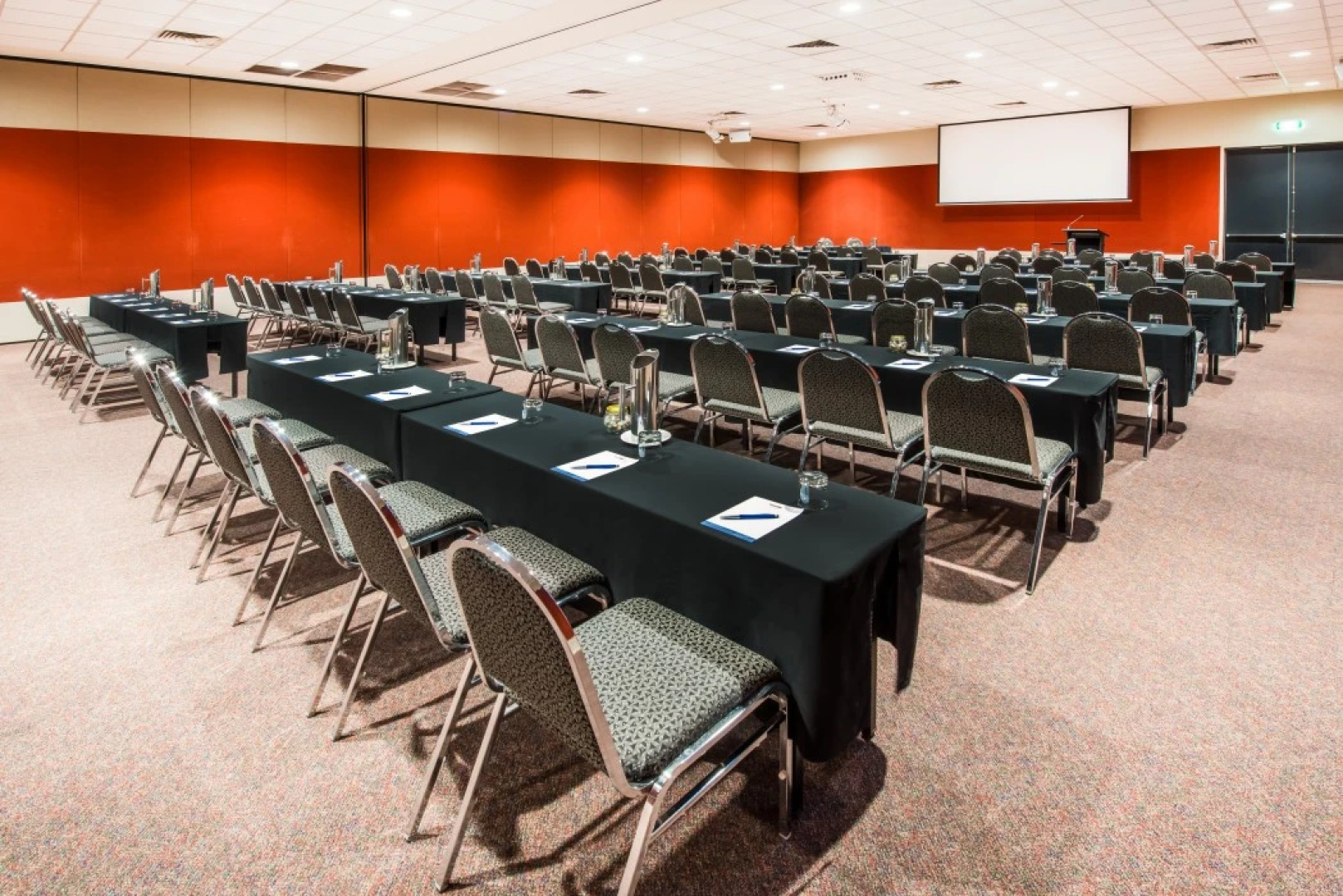 Crowne Plaza Alice Springs Lasseters by IHG