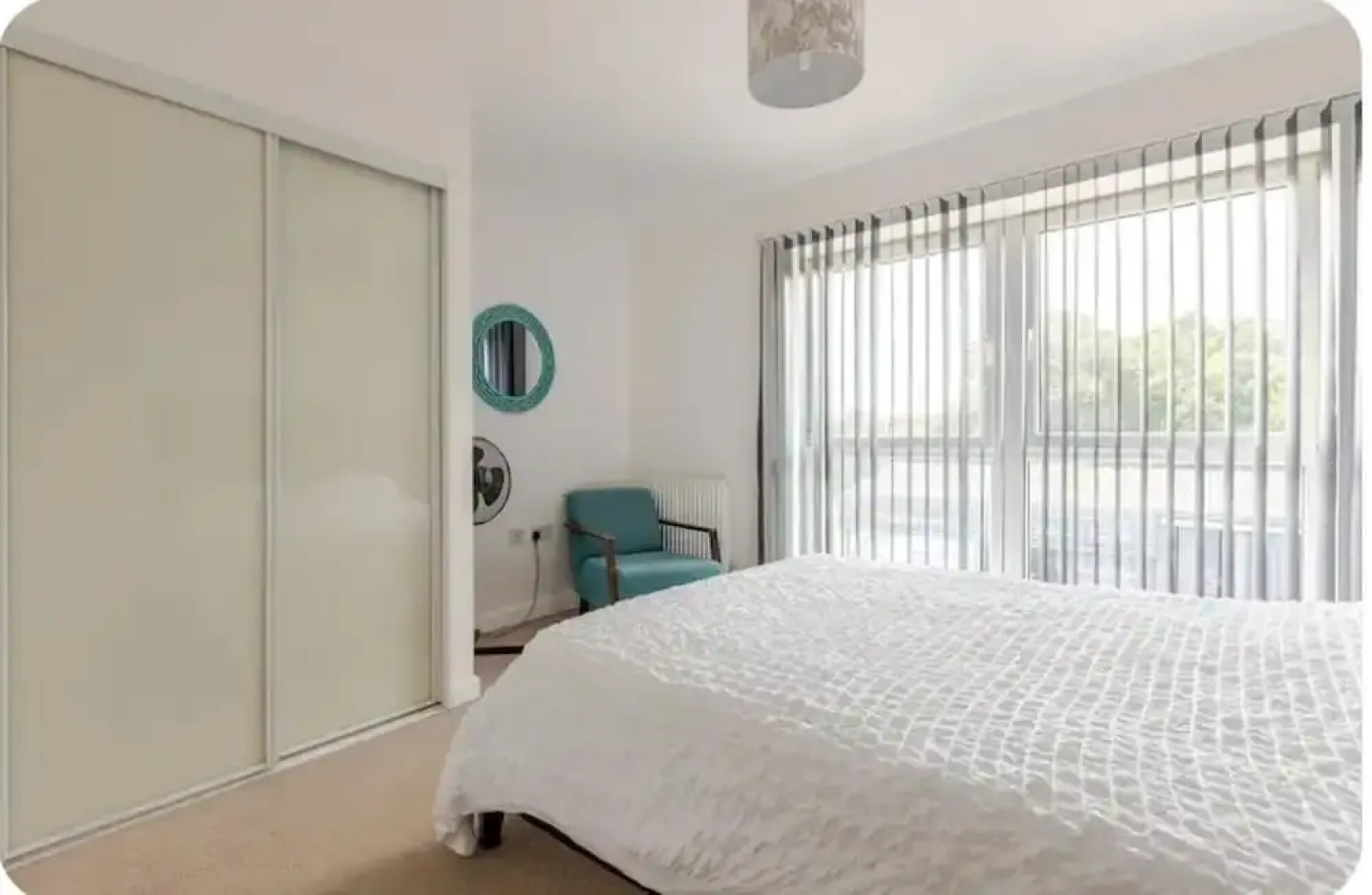 Stunning Modern Apartment in Rochester, England