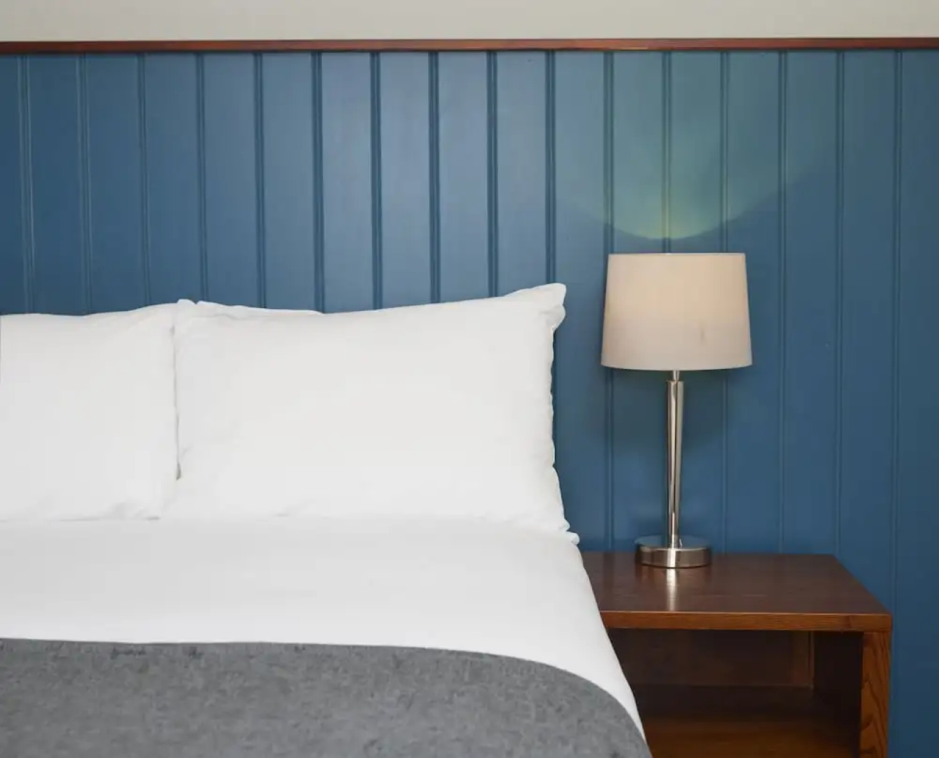 The Longshoot Hotel by Greene King Inns