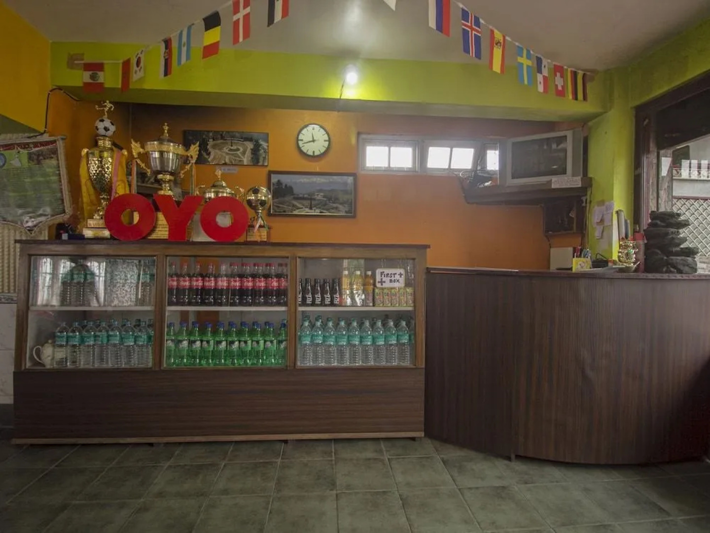 OYO 18904 Atithi Guest House