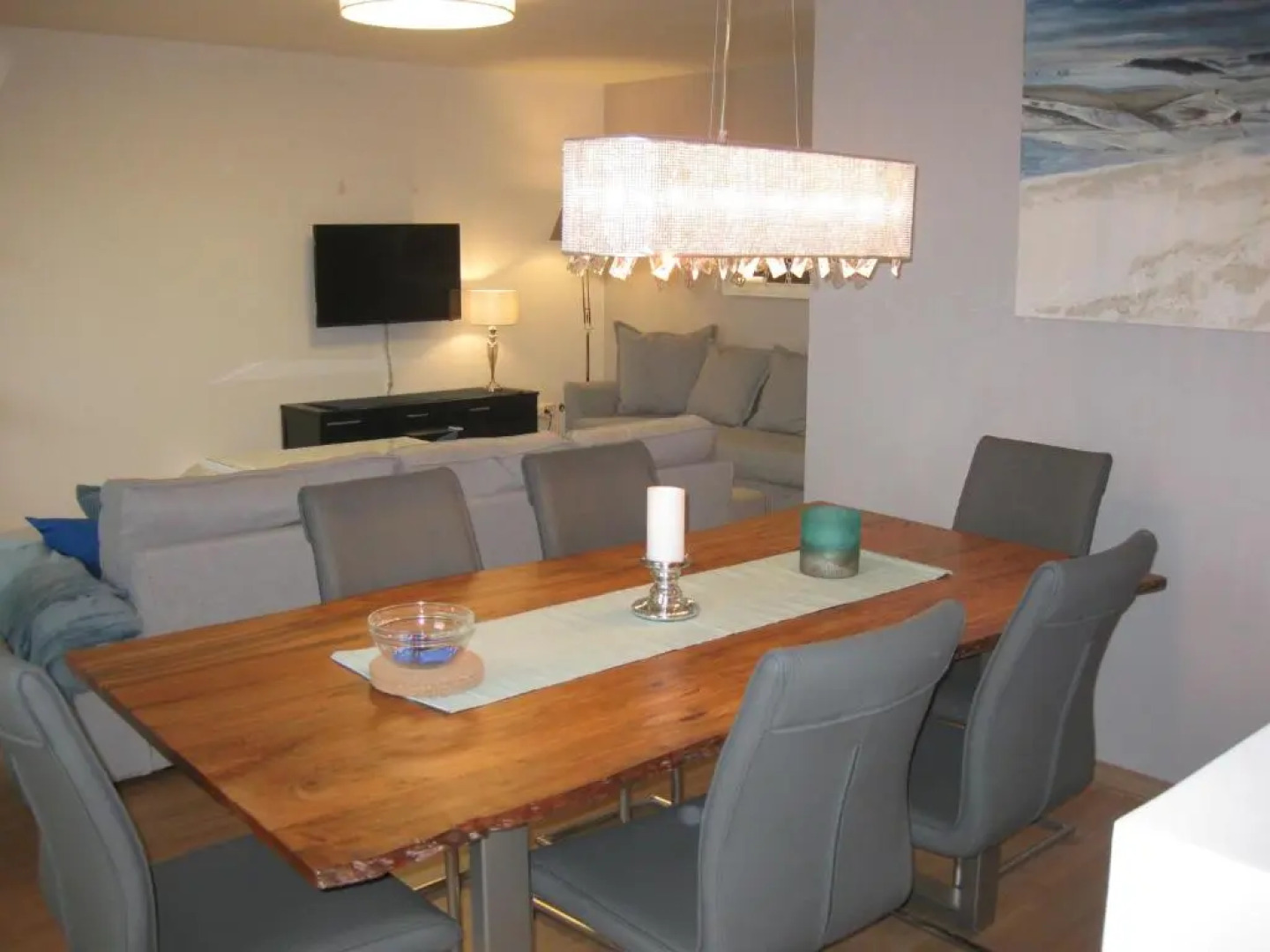 Schöne Wohnungen am Bahnhof in Dachau - 20 Min bis München Zentrum