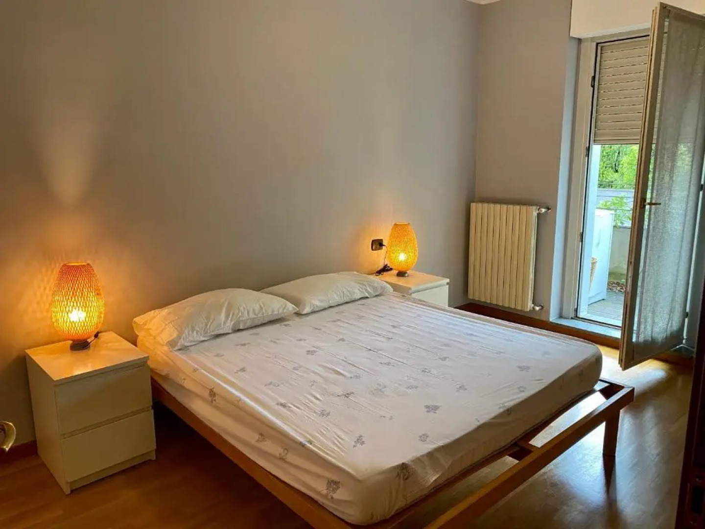 Bergamo Bilocale Nuovo in centro 4 posti Letto