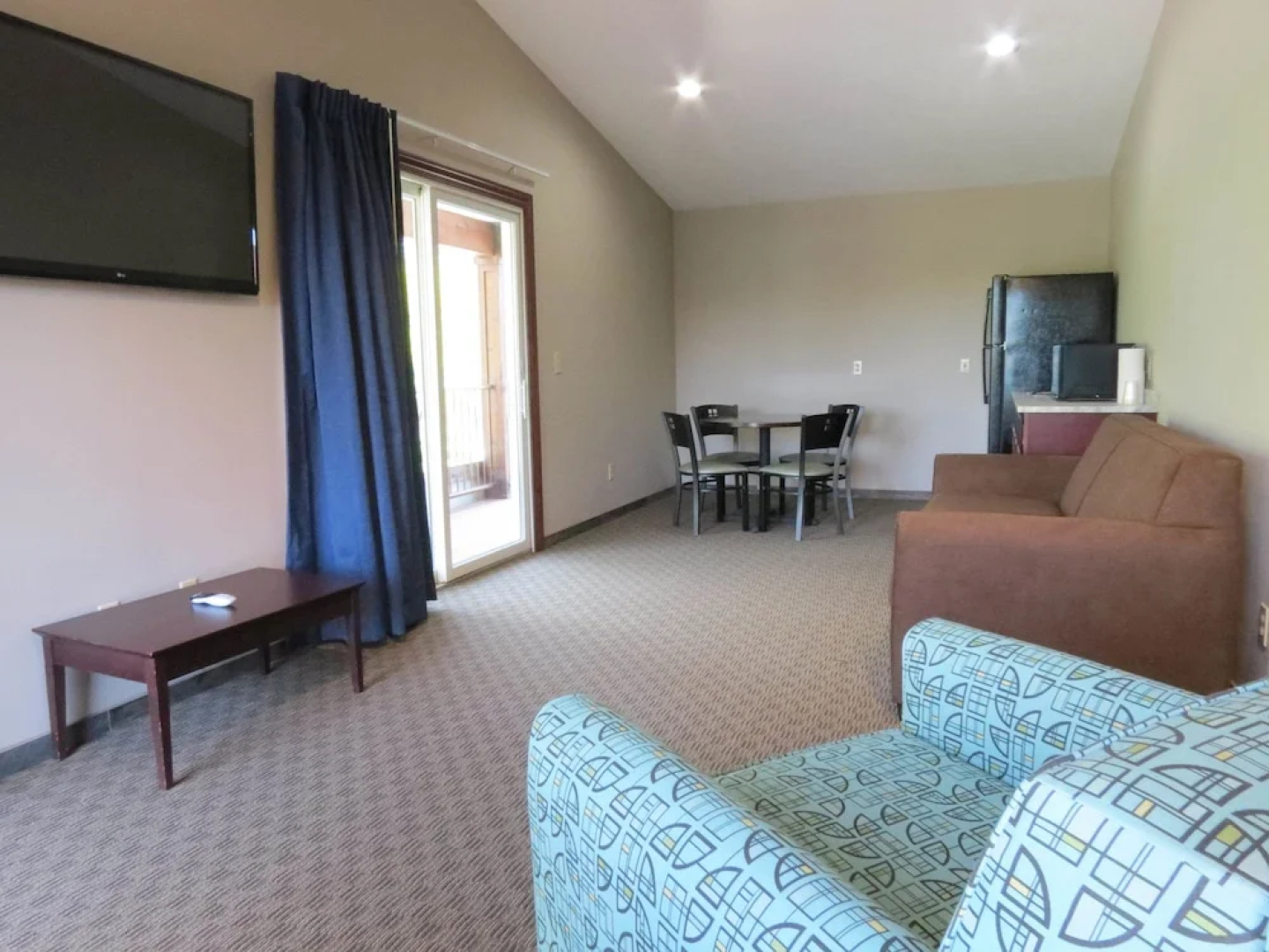 Edgewater Hotel