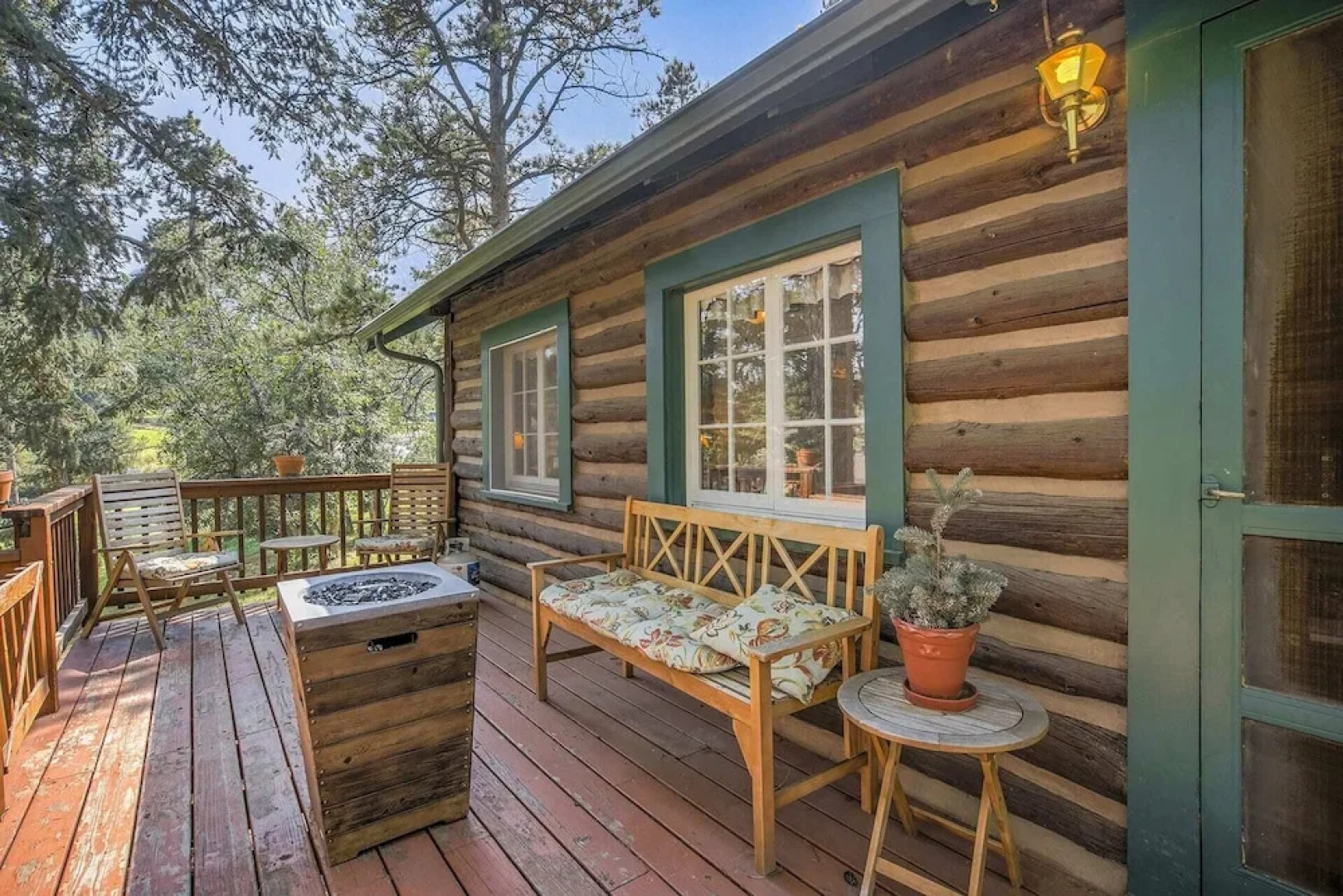 Wine Gazebopikes Peak Mountain Log Cabin for 2