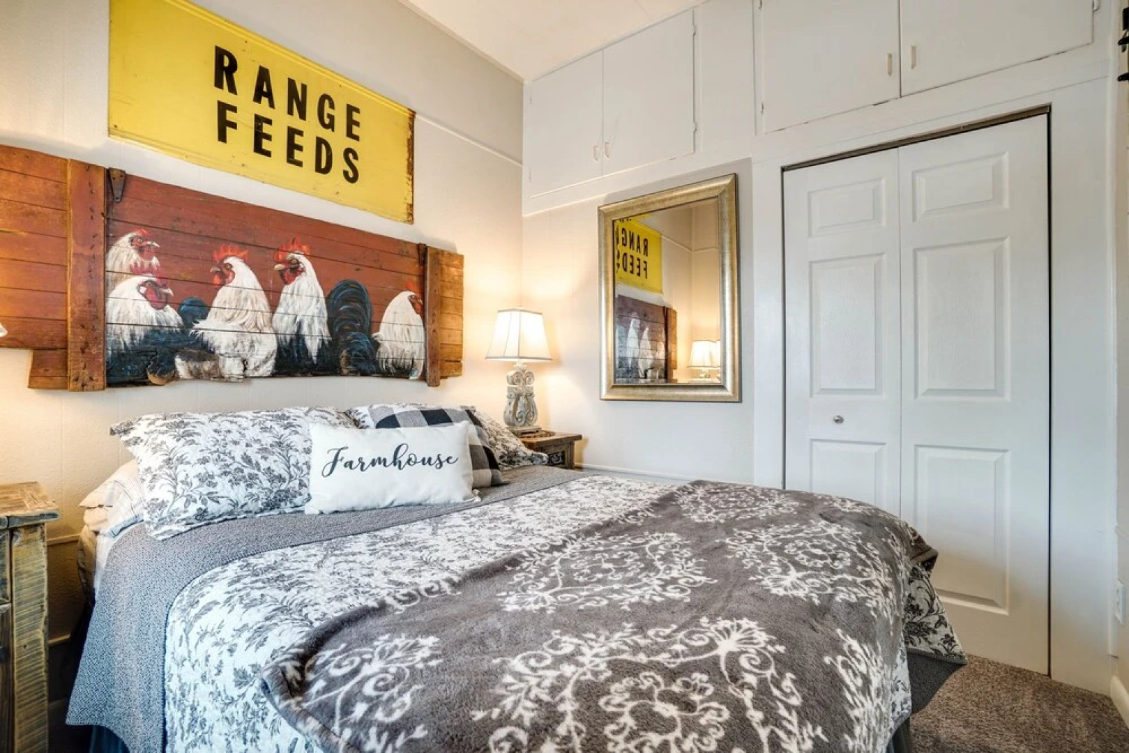 Walk to University: Dtown Laramie Home!