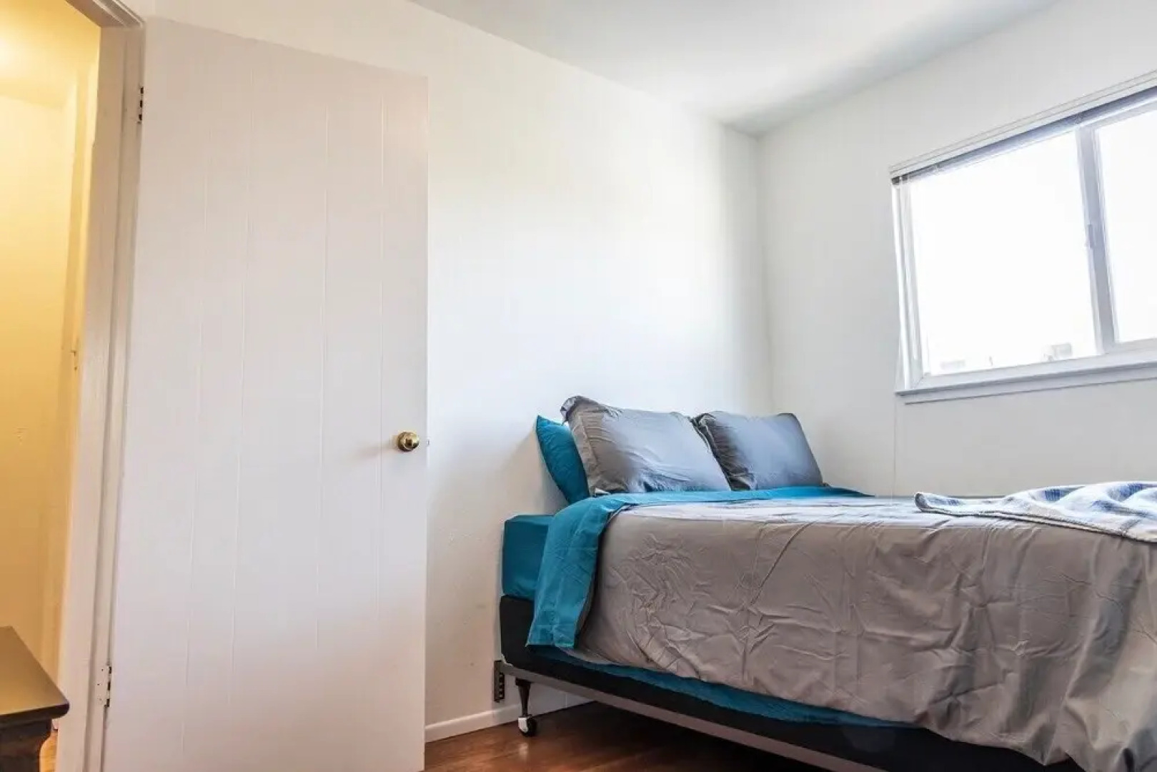 Sunny Two Bed in Richmond