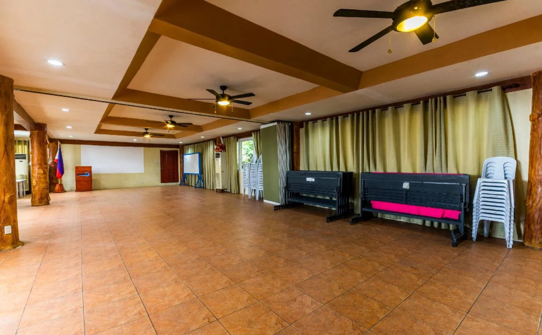 OYO 457 Dakongbato Beach And Leisure Resort