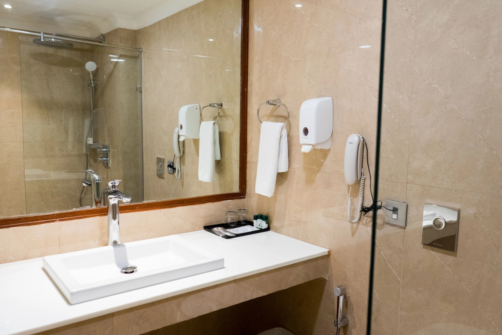 Gemini Continental Lucknow