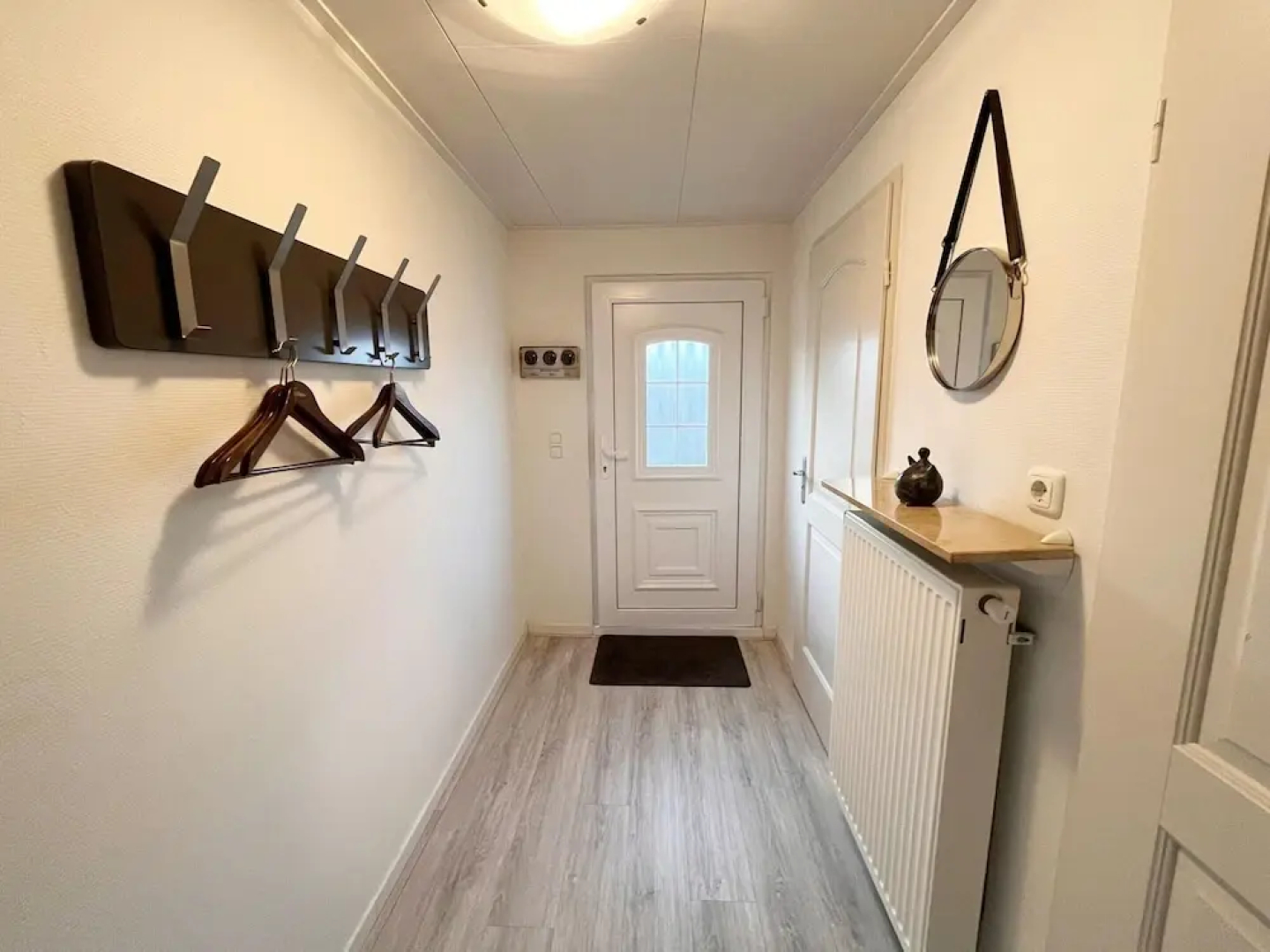 Bungalow in Makkum Near Lake Beach