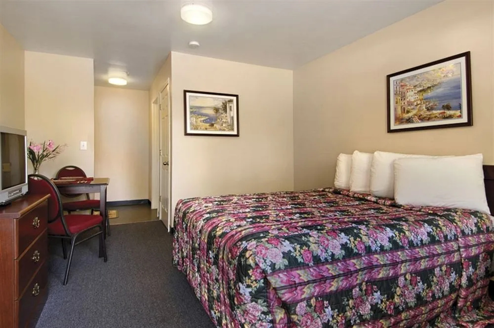 Savannah Suites - Stone Mountain