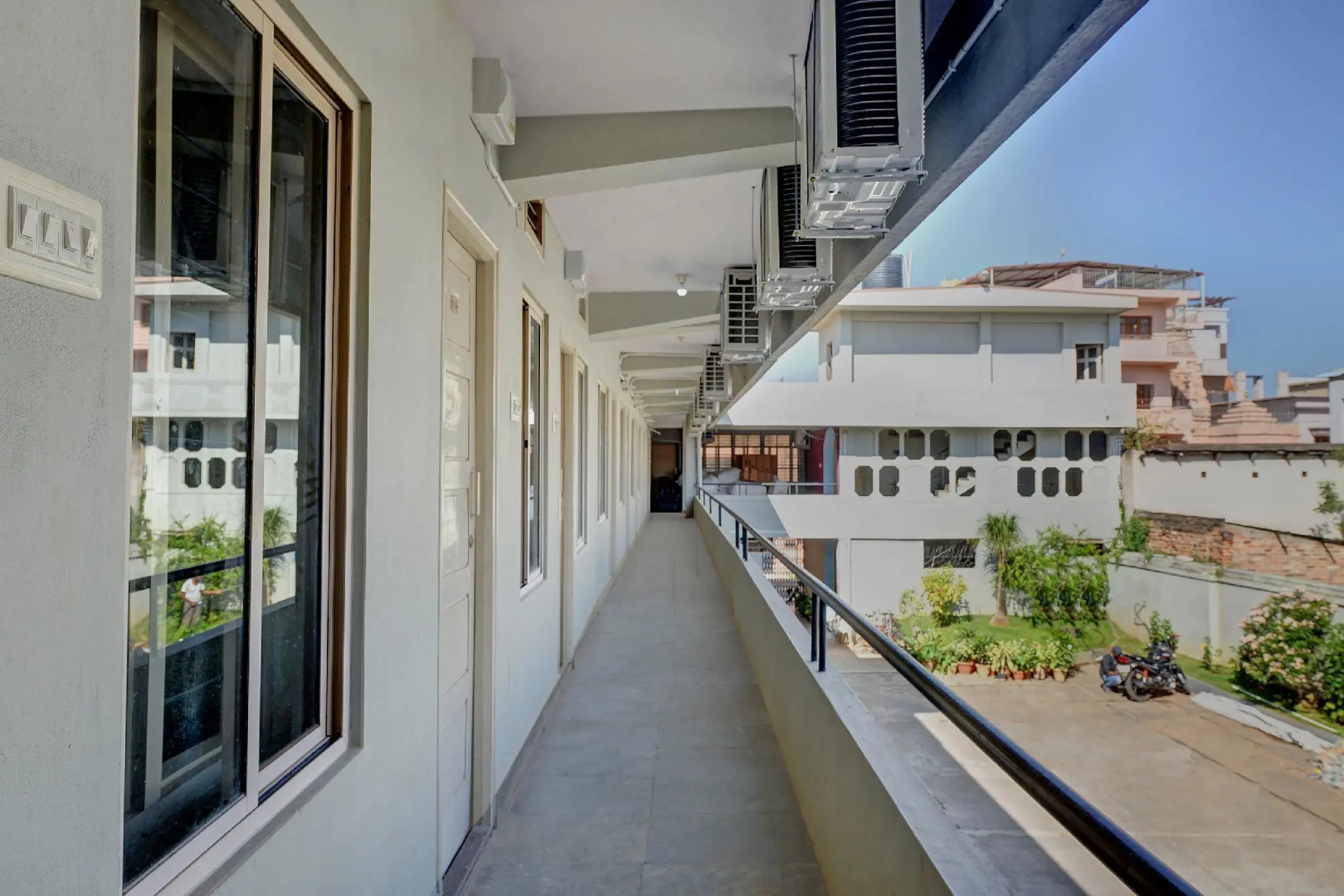 OYO 22499 Vishnu Residency