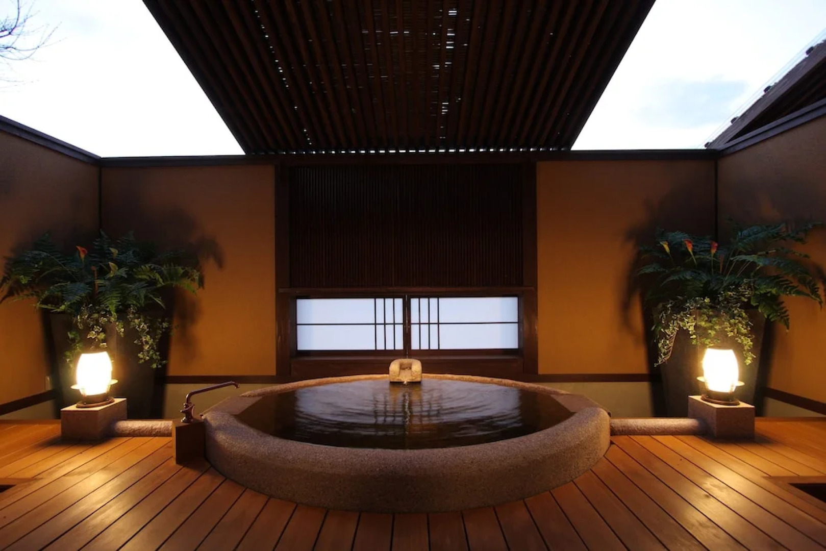 Urban Villa Konaya Hotel