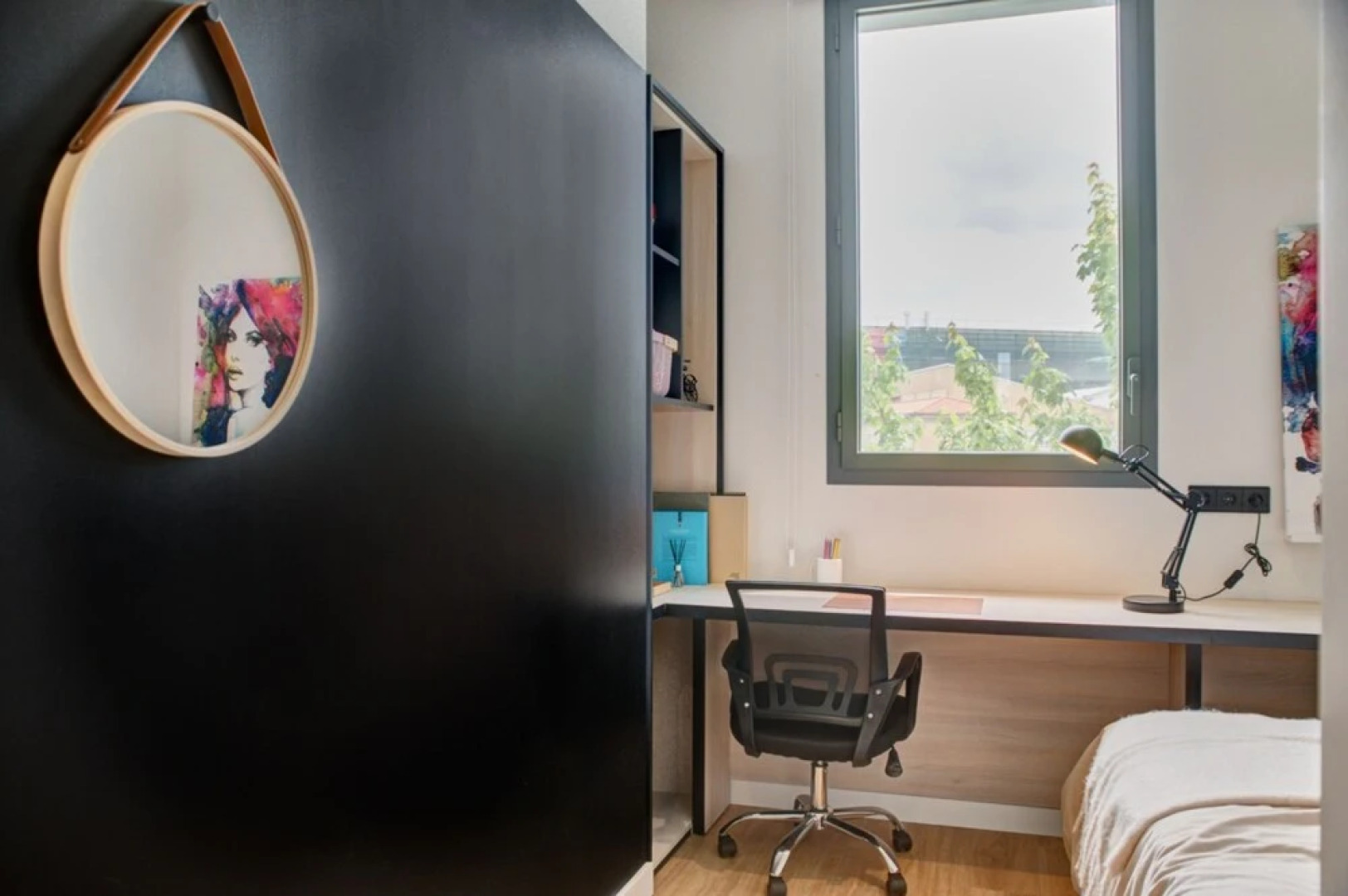 Estudios y Habitaciones Modernas en PAMPLONA, SK