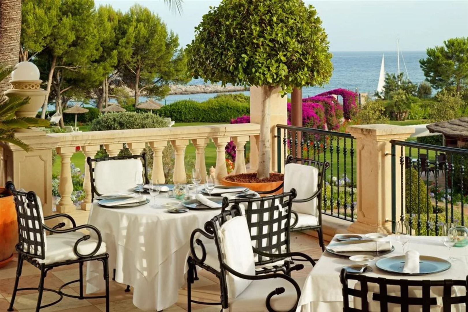 The St. Regis Mardavall Mallorca Resort