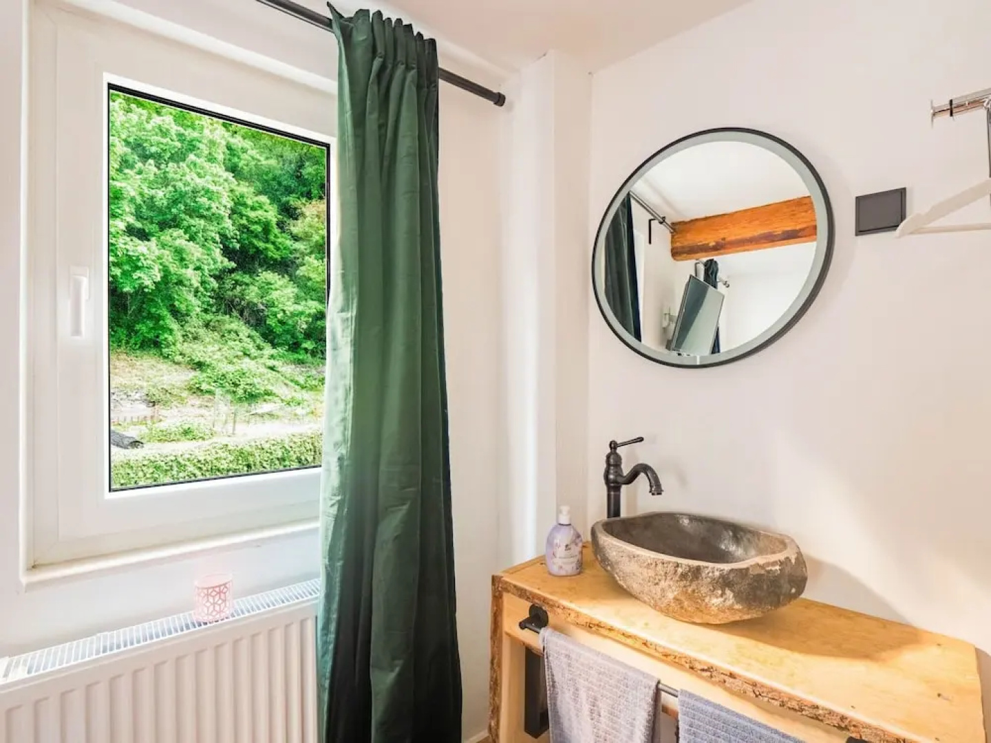 Holiday Home by Rhine Near Burg Maus