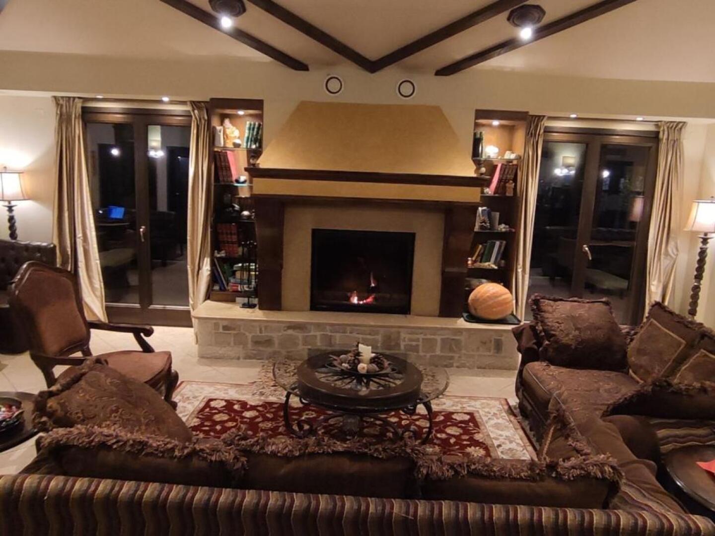 Arhontopetra Suites & Spa