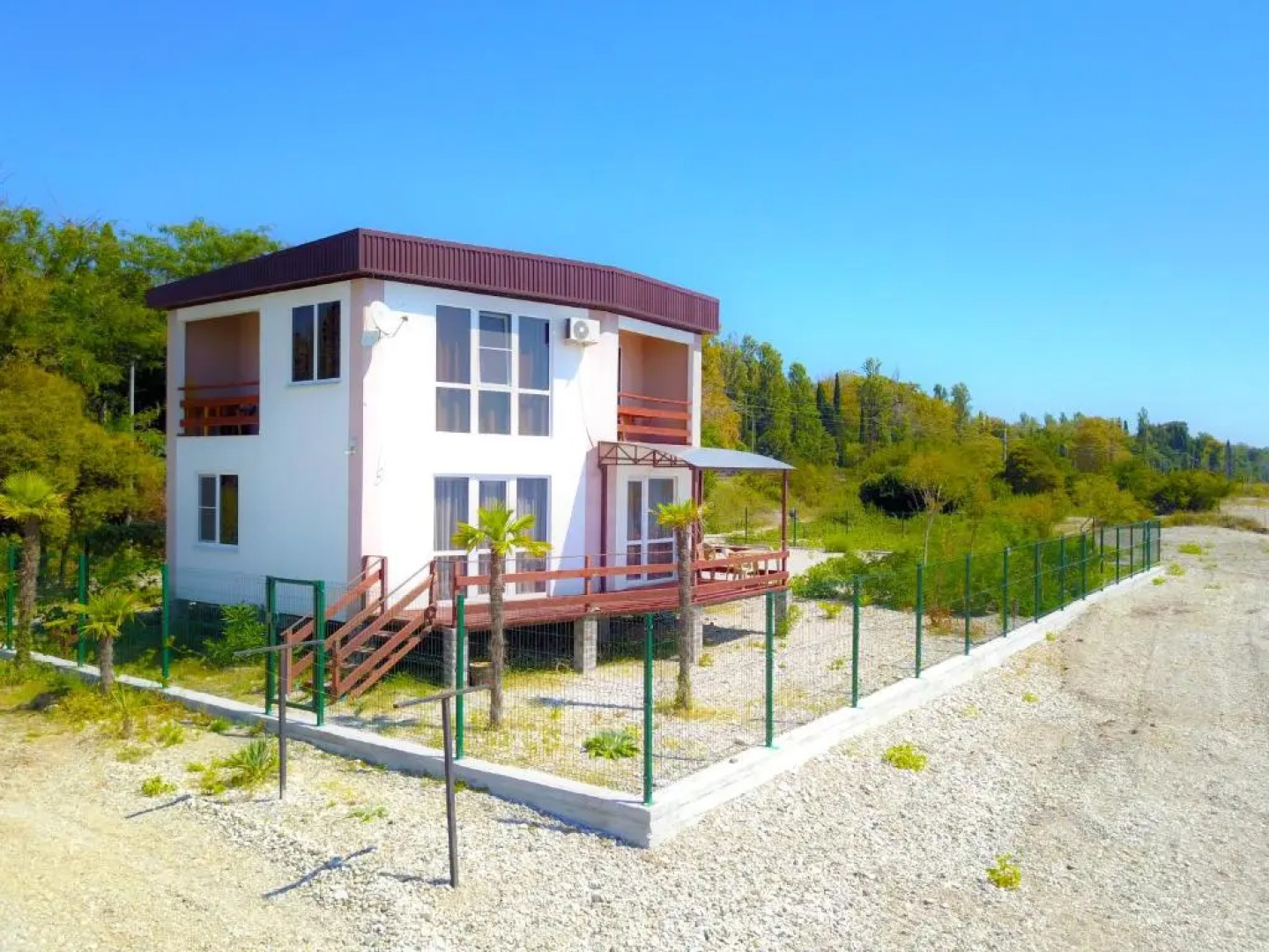 Apartments Izumrudniy Bereg