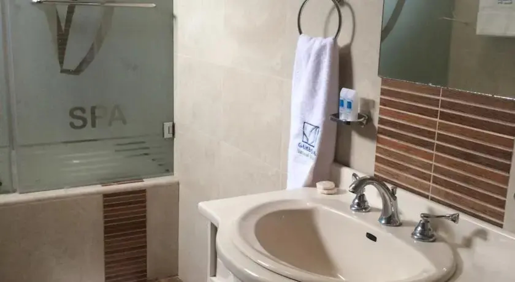 Natural Gamboa Hospedaje & Spa