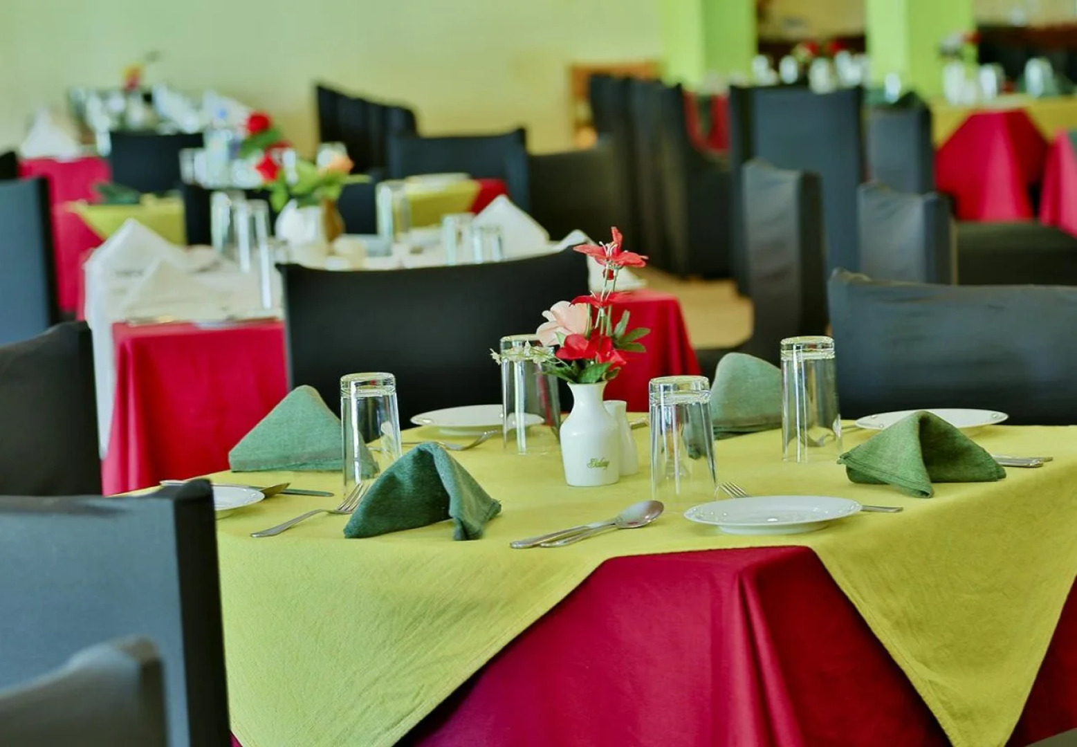 Miridiya Lake Resort