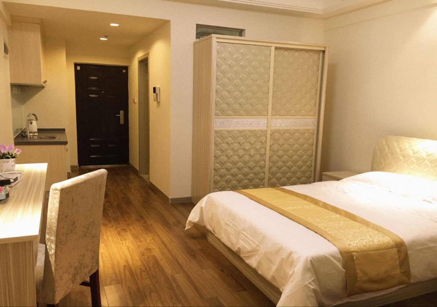 Shanghai Shang Pin Yuan Service Apartment