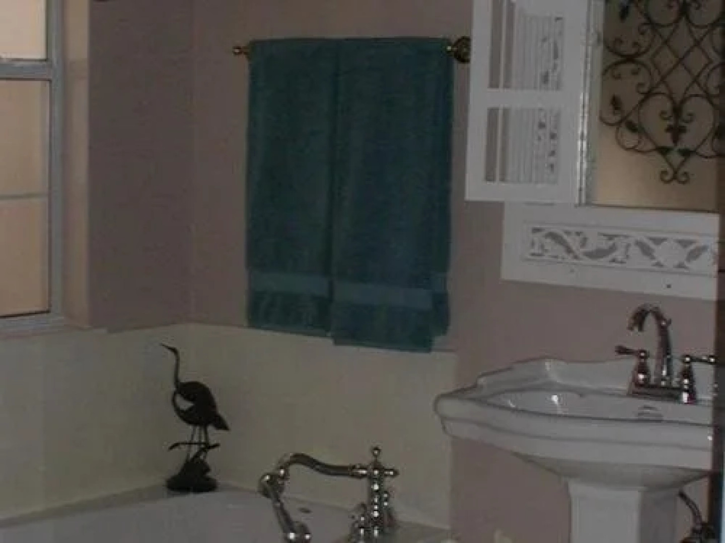 Pomegranate House & Cottages B&B