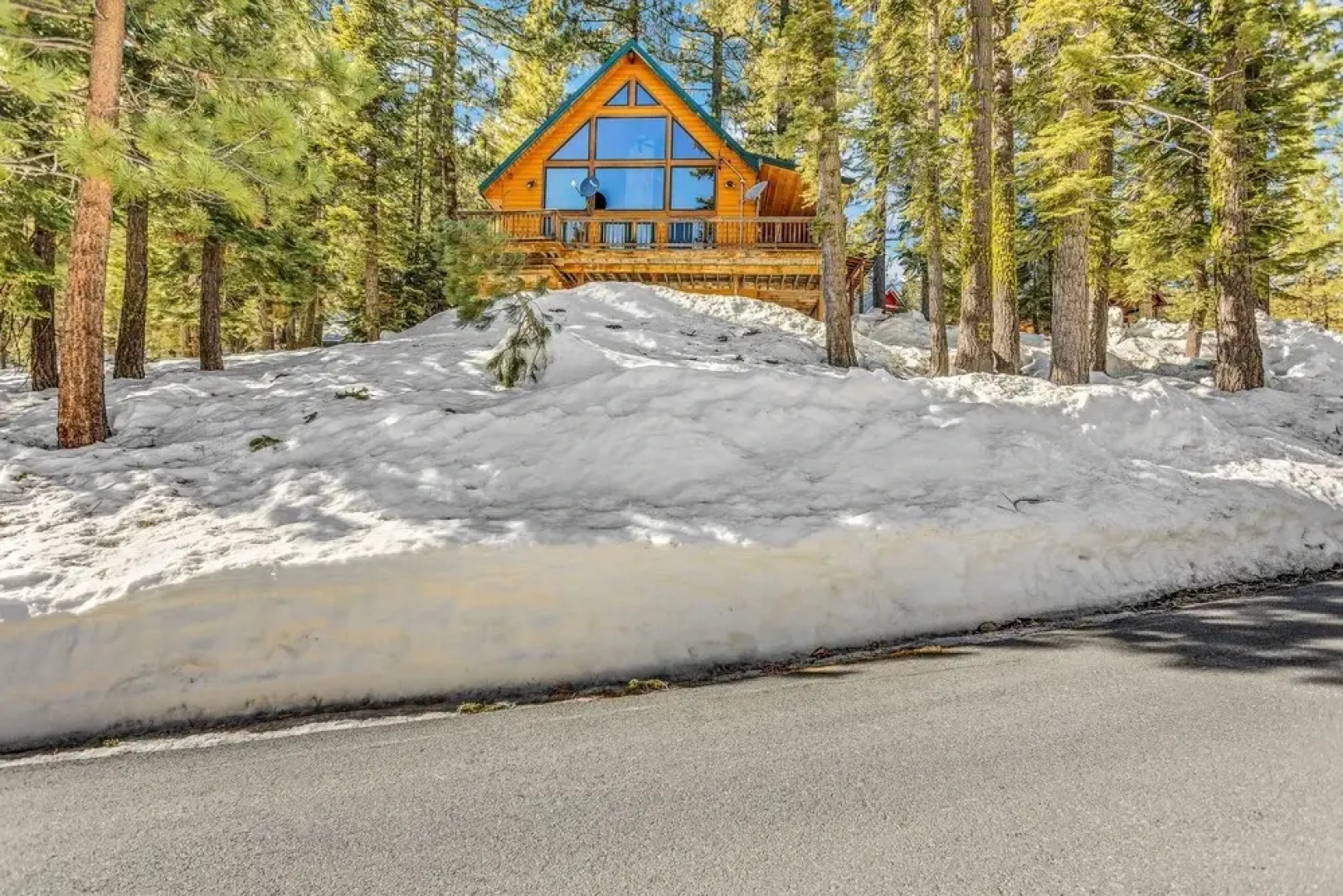 Rustic Custom Built Cabin w/ Hot Tub & Sauna SK#33 by Bear Valley Vacation Rentals