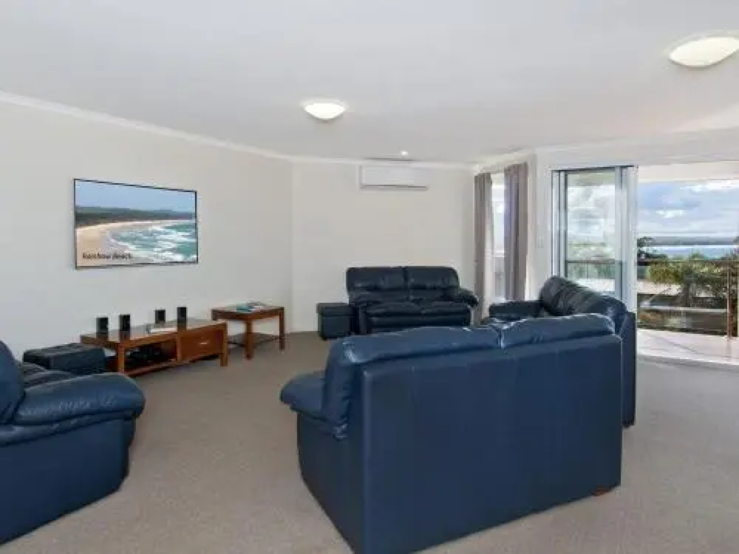 TOPVIEWS - 15Second Av BH