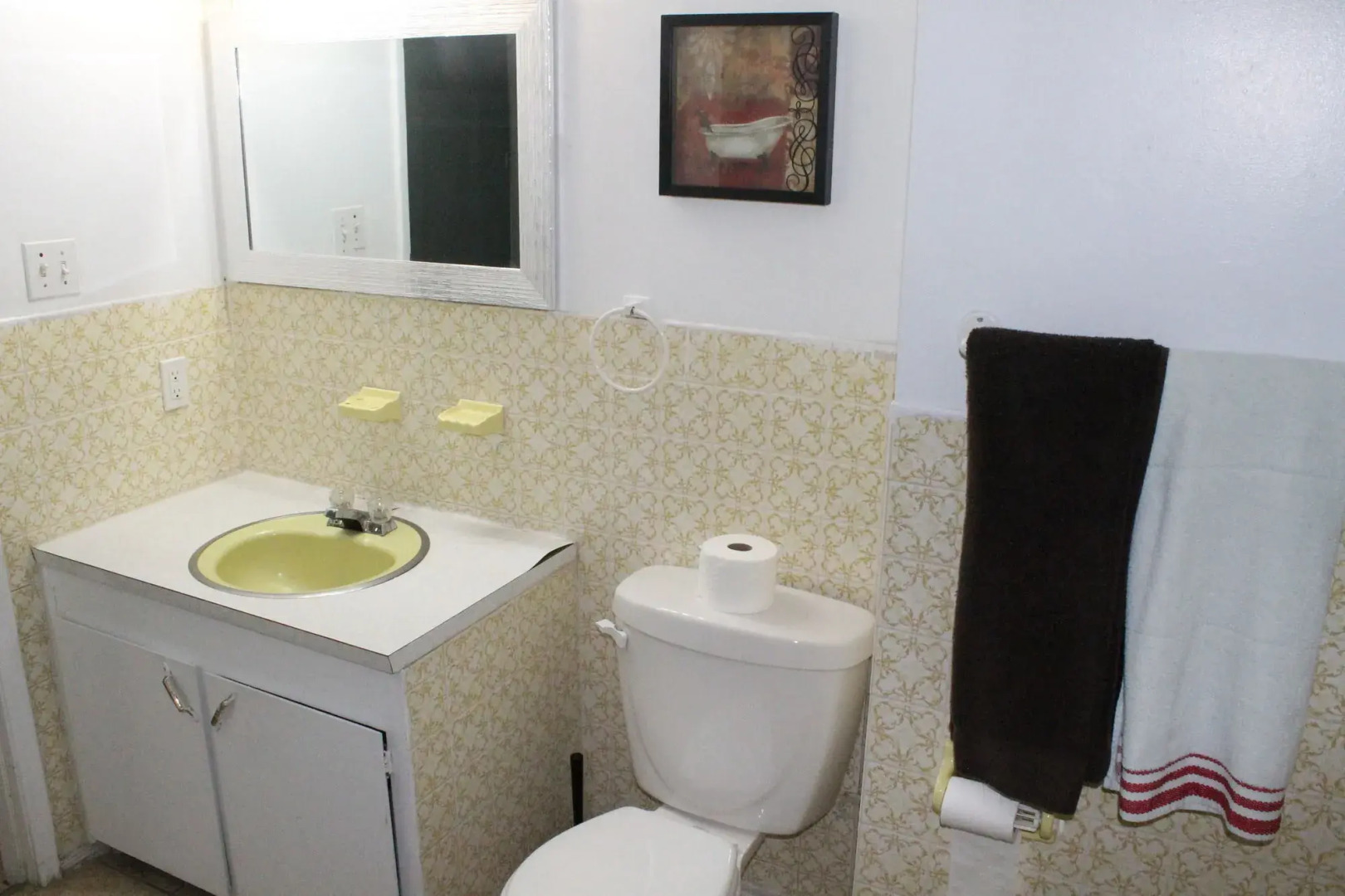 Adib Apartments - 931 Pinecrest Rd, Unit C