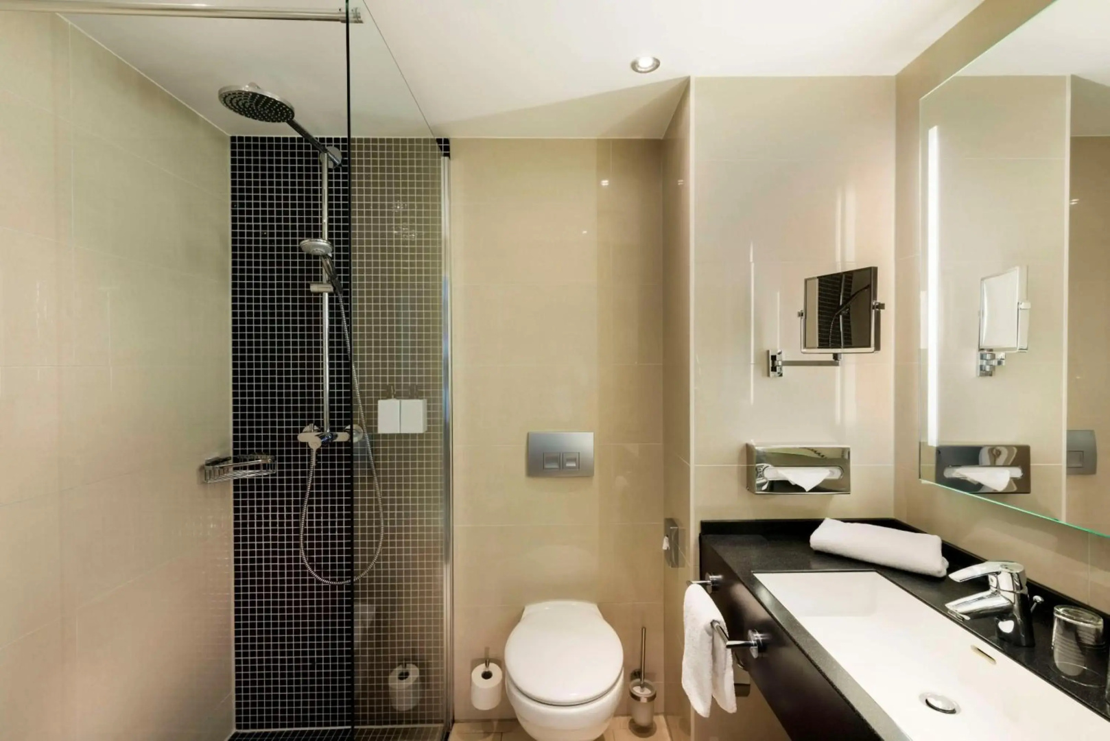 Tomtom Suites - Special Class