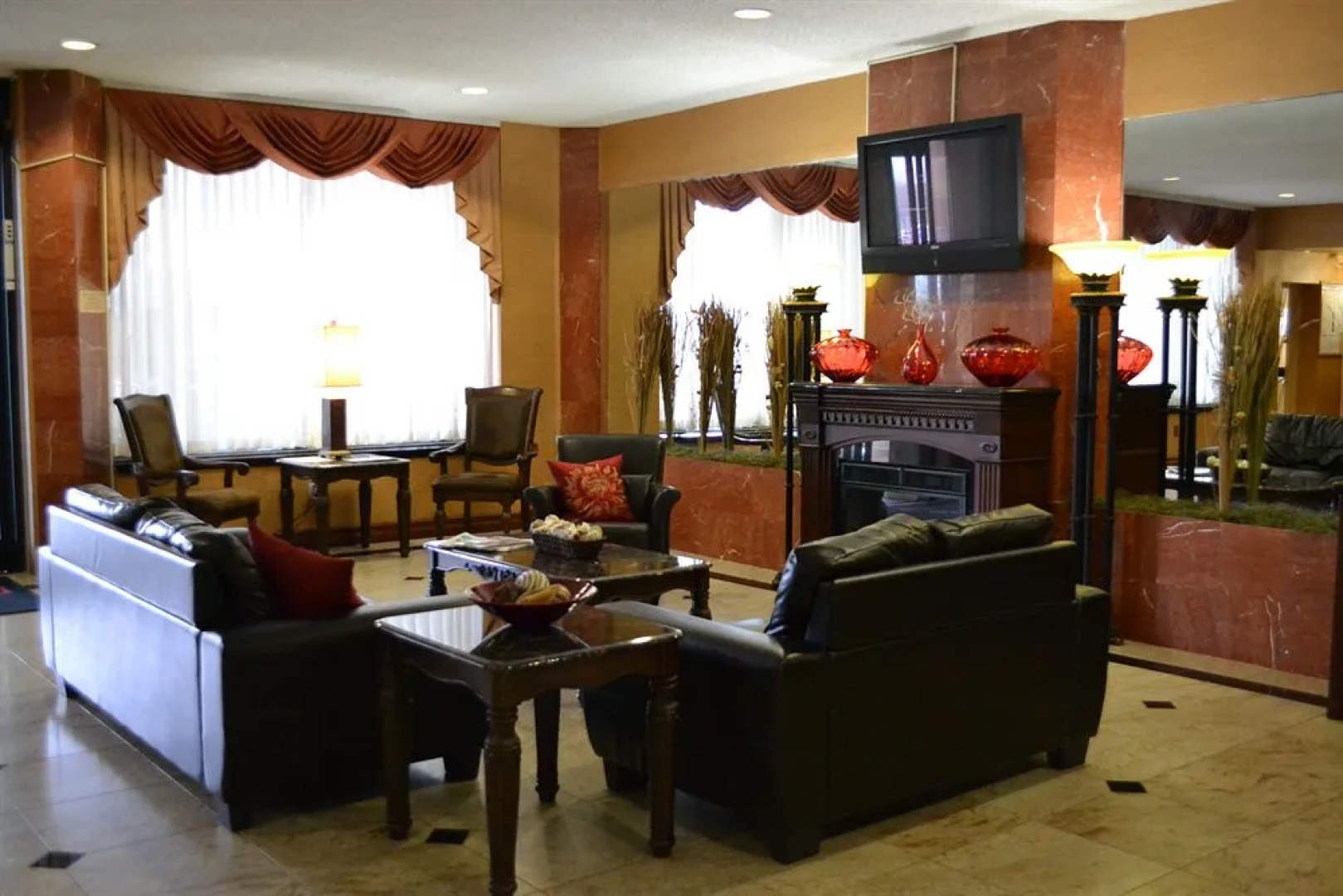 Ramada By Wyndham Newburgh/West Point