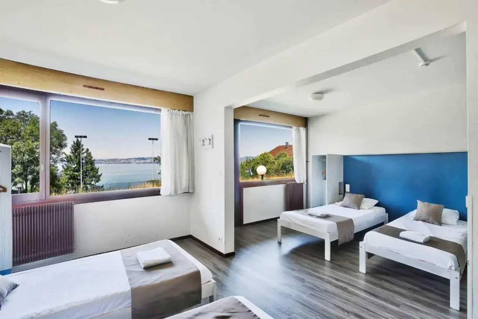 Coté Lac Hostel Evian