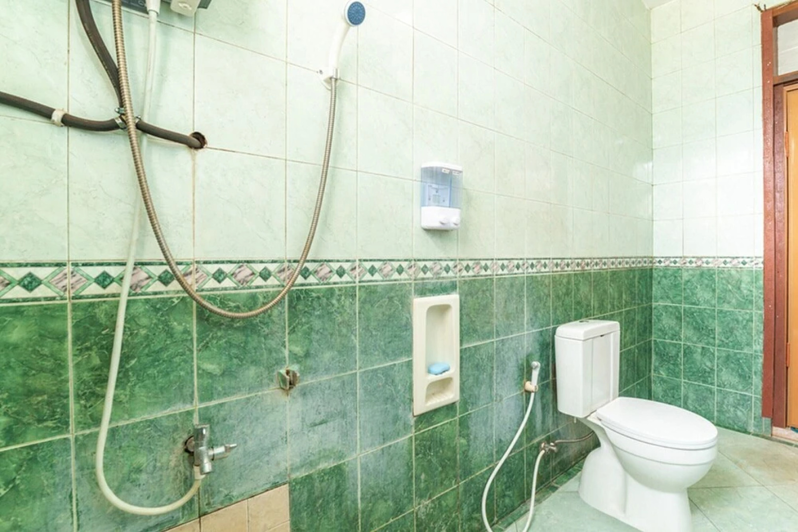 Villa and Resto Basanova