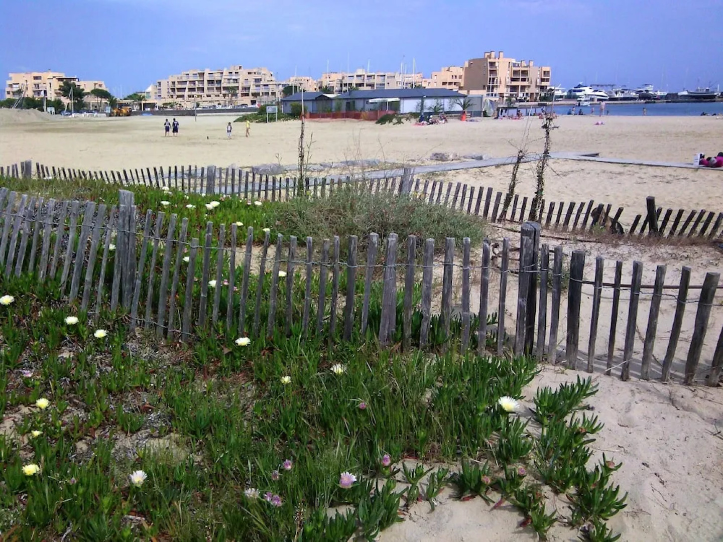 Studio in Bormes-les-mimosas, With Wonderful sea View, Pool Access and