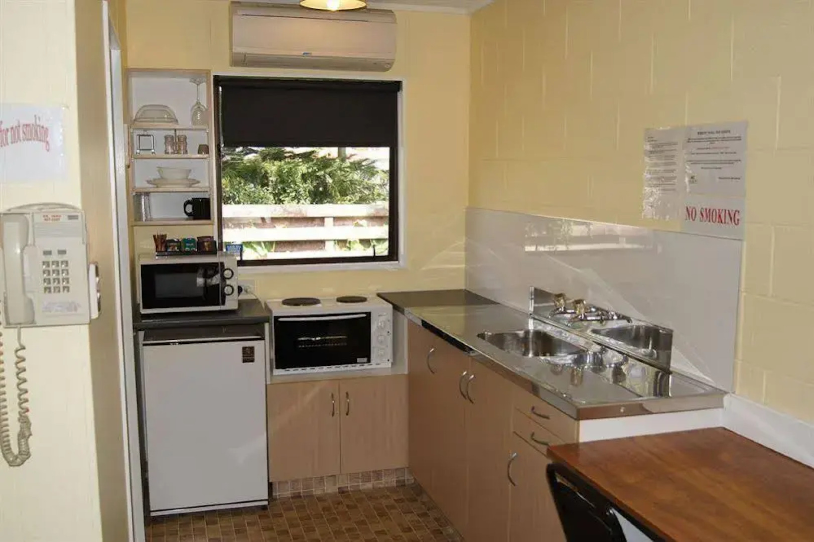 Eastland Motor Lodge